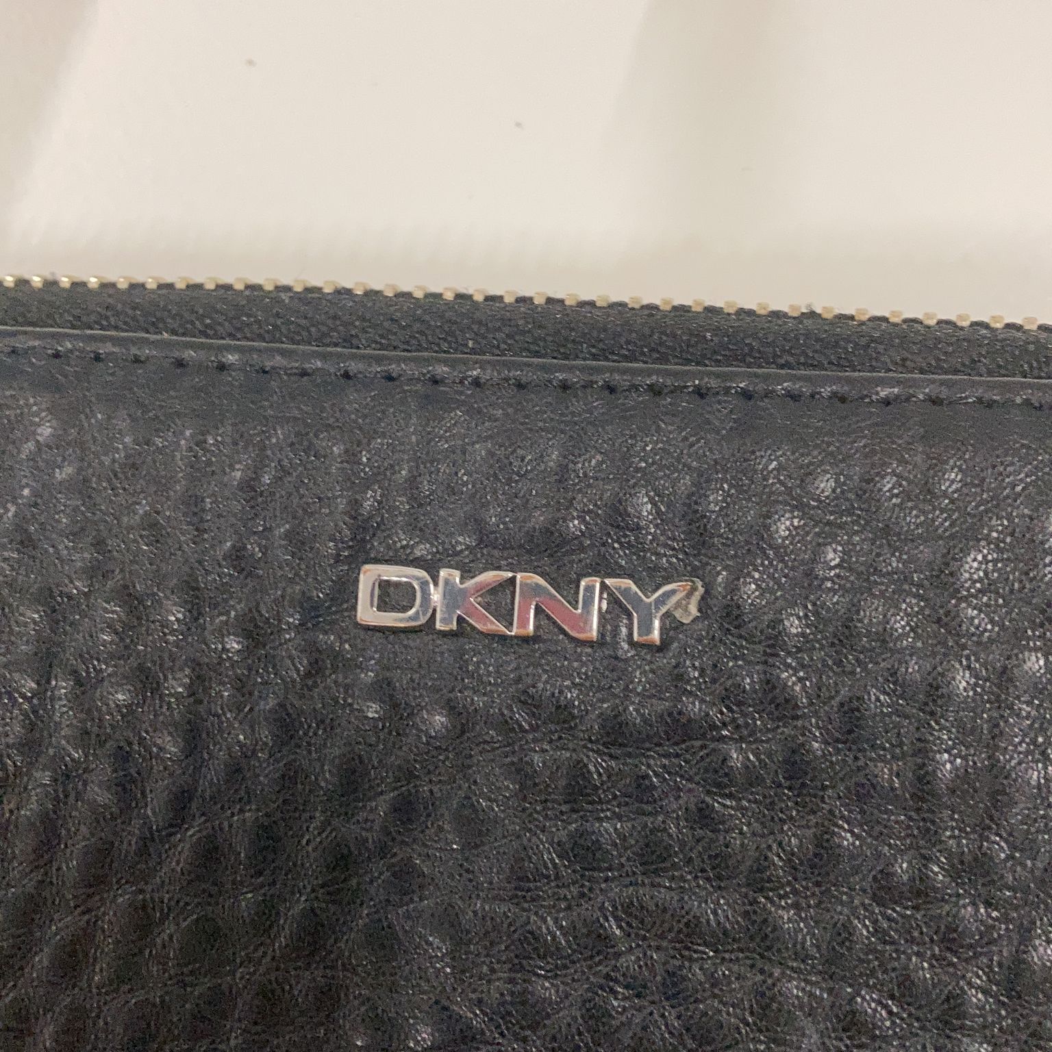 DKNY