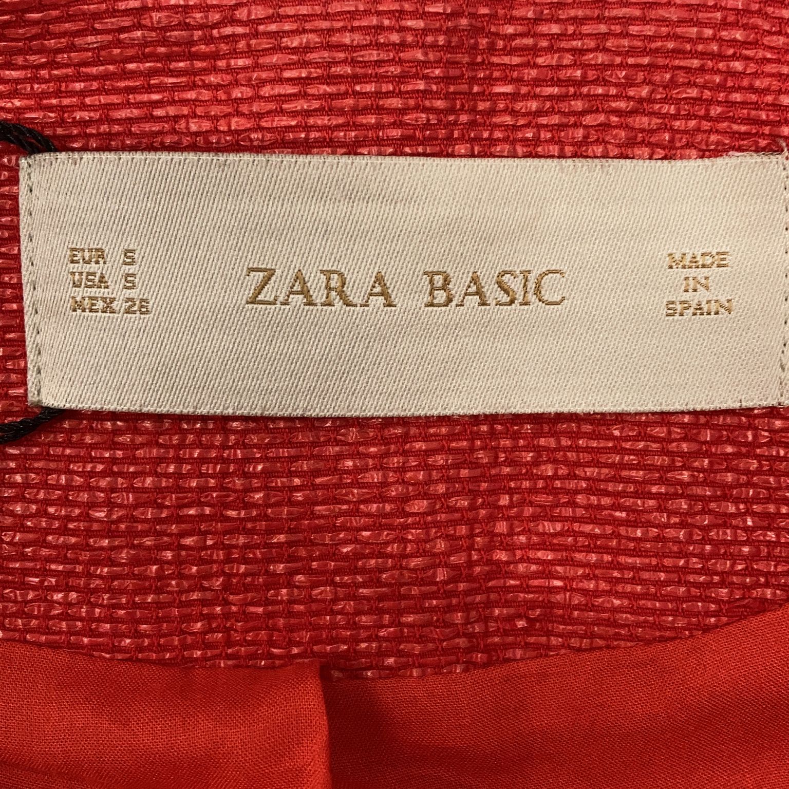 Zara Basic