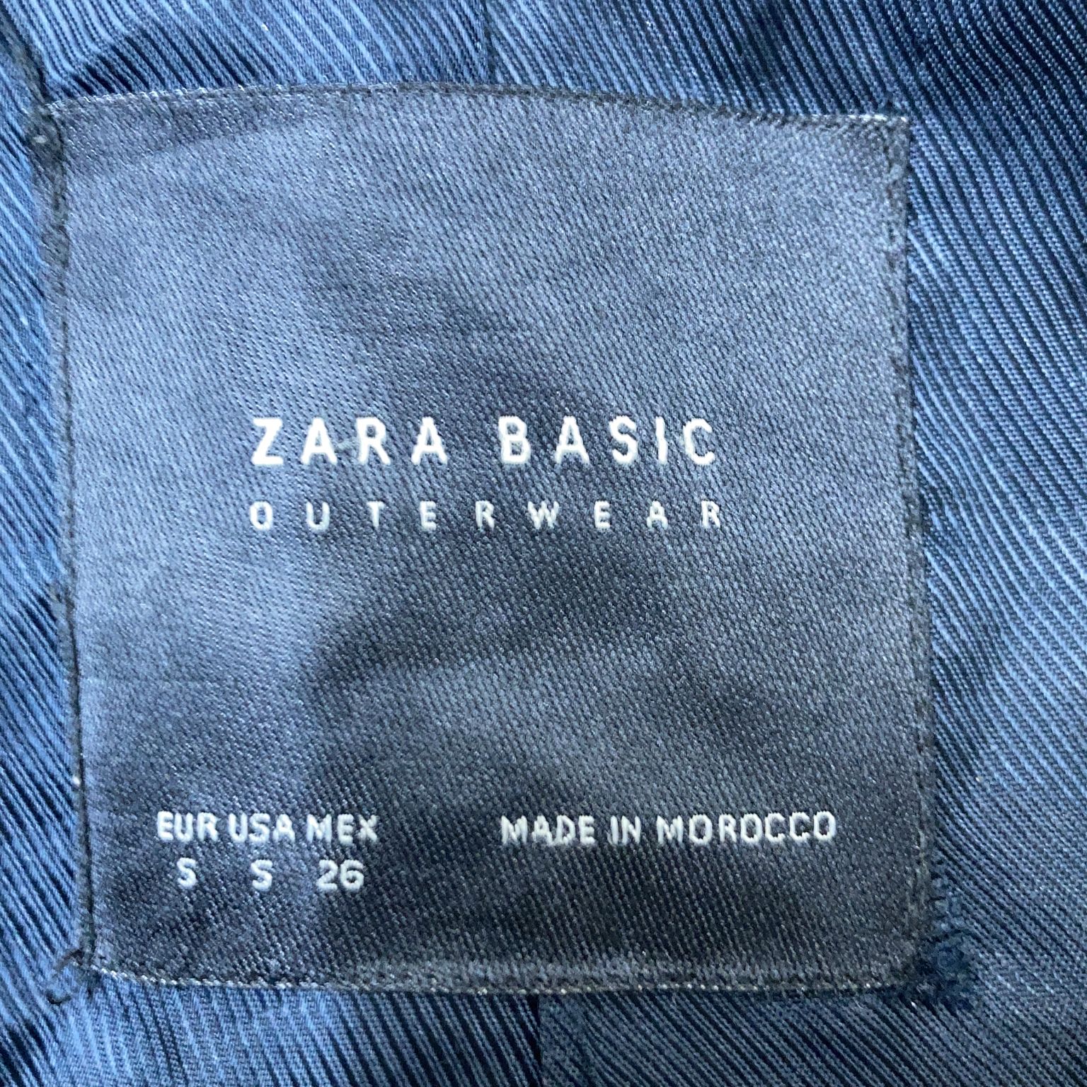 Zara Basic