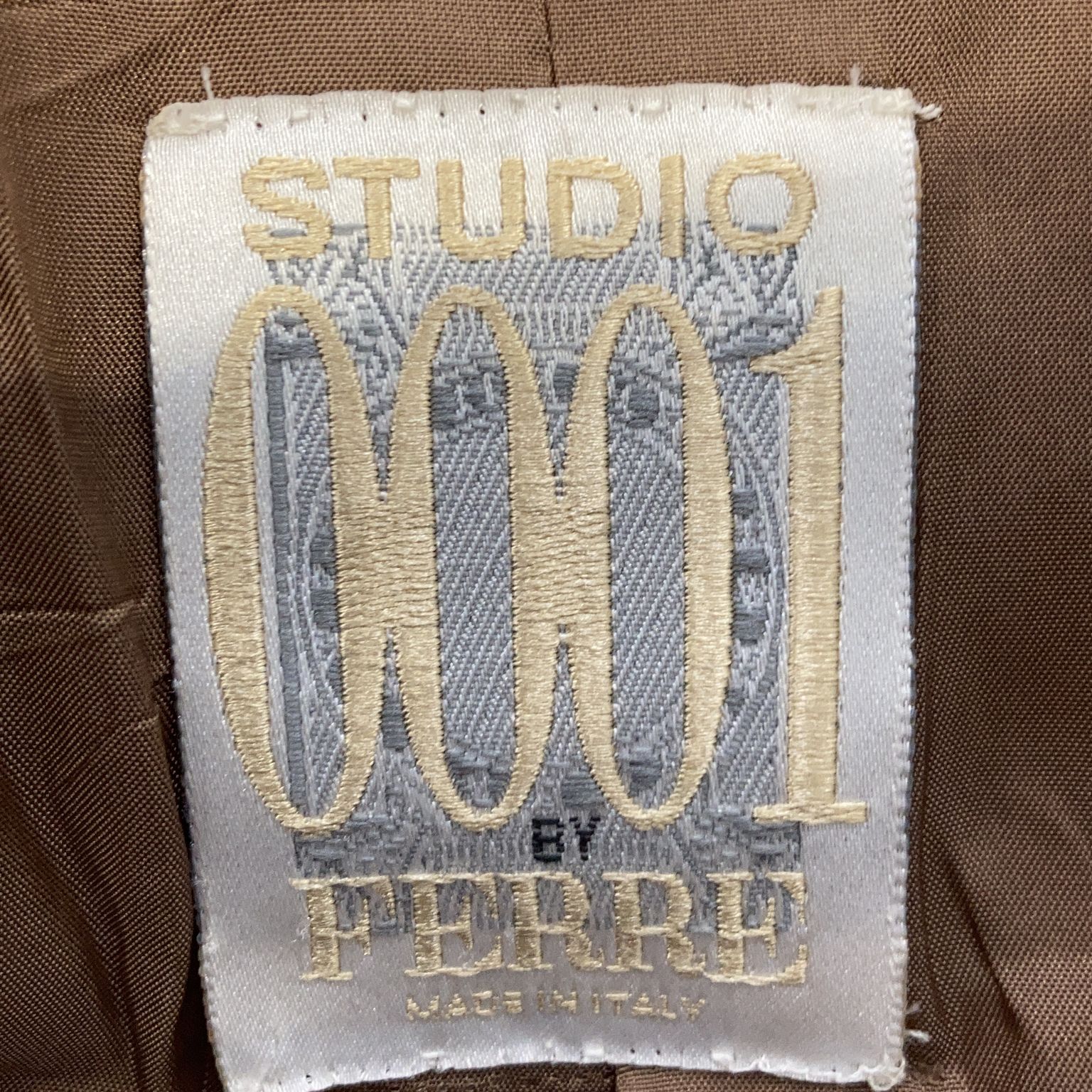 Studio 0001 Ferre