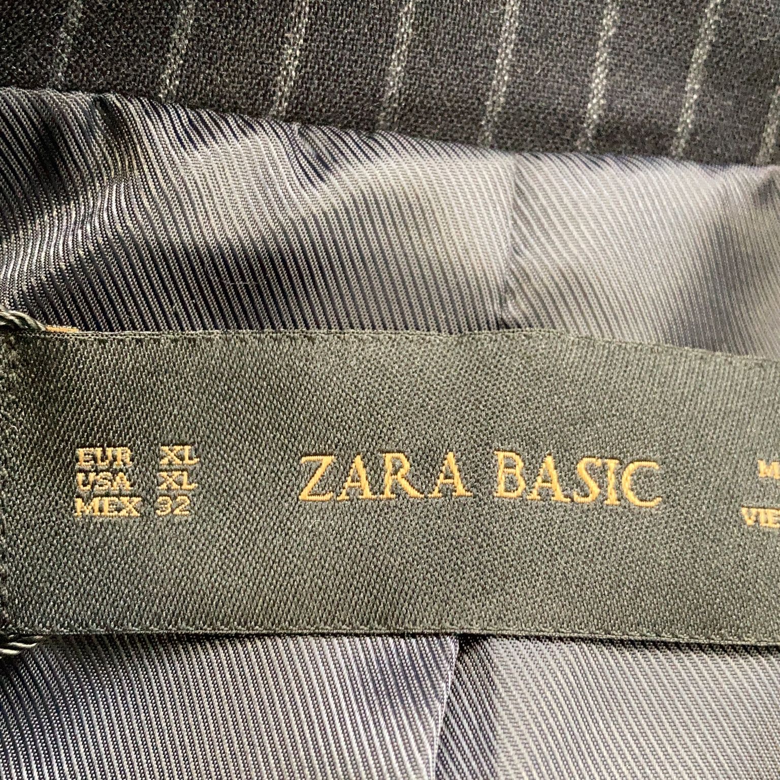 Zara Basic