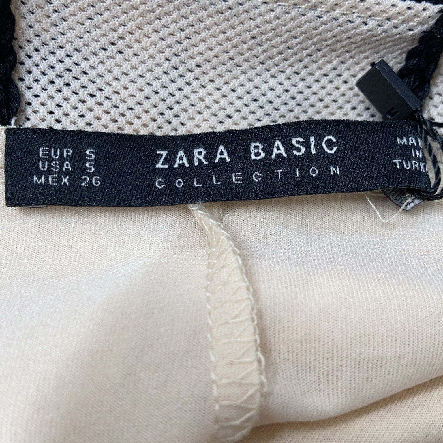 Zara Basic