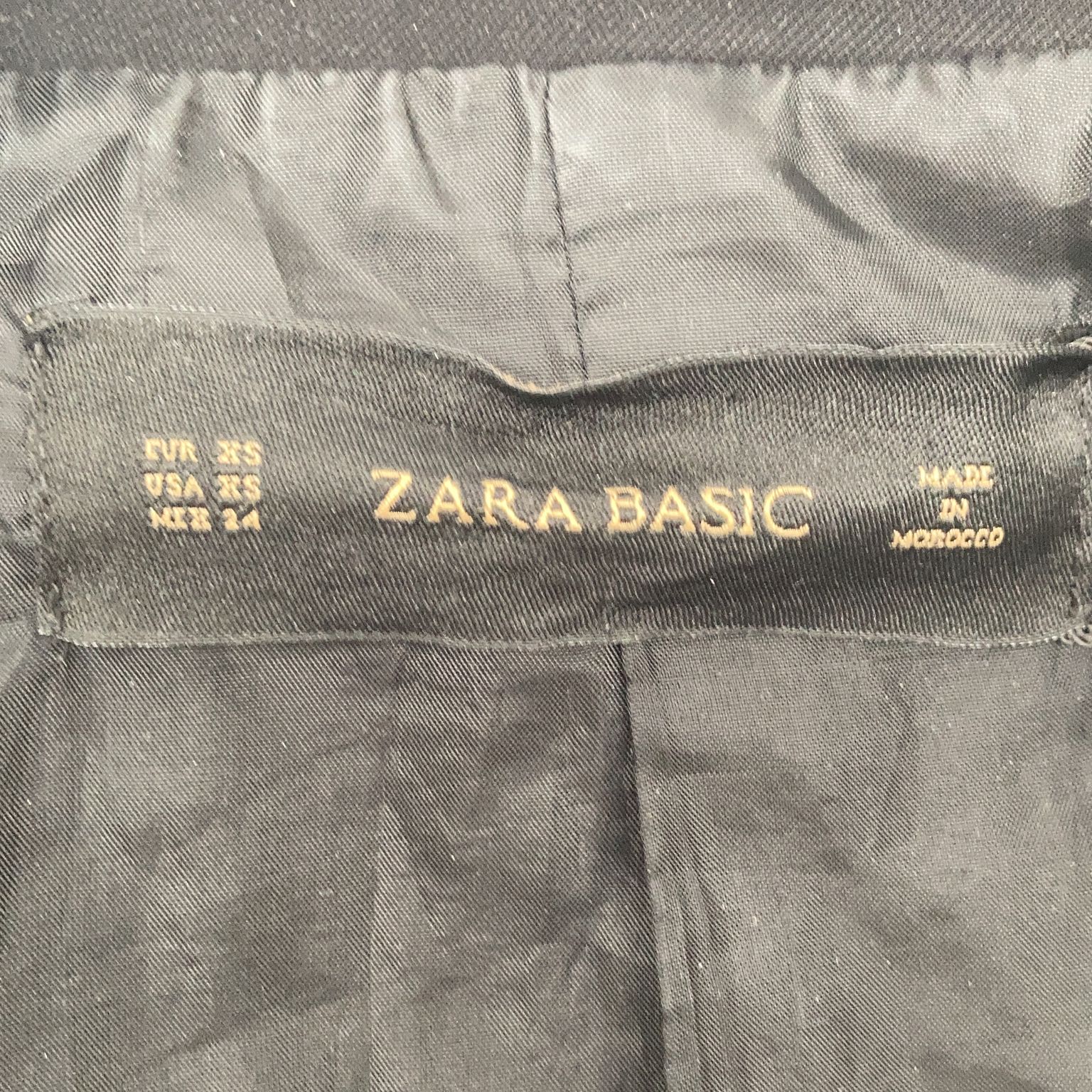 Zara Basic