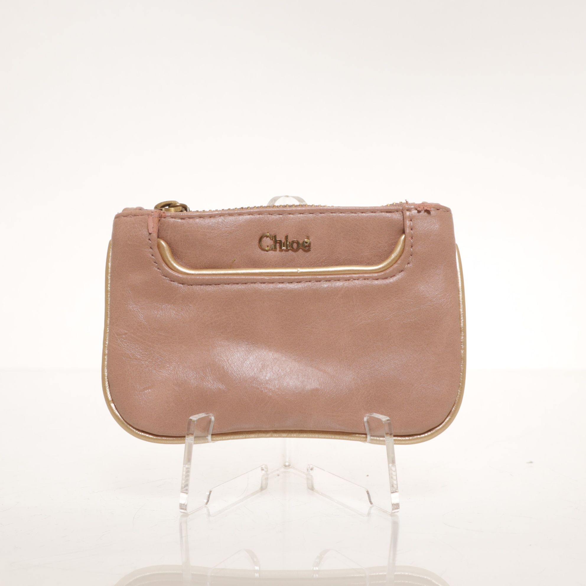 Chloé