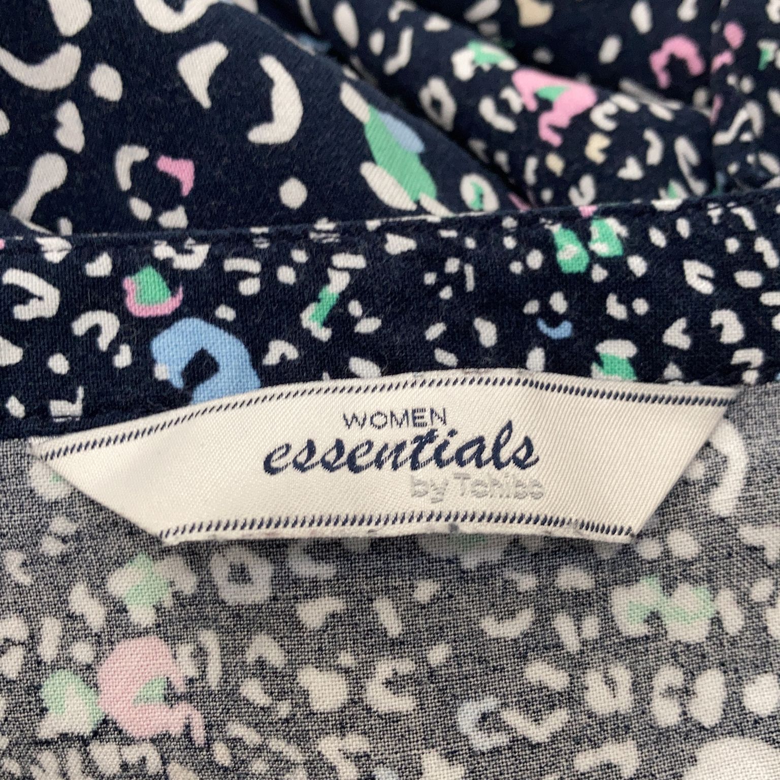 Women Essentials by Tchibo