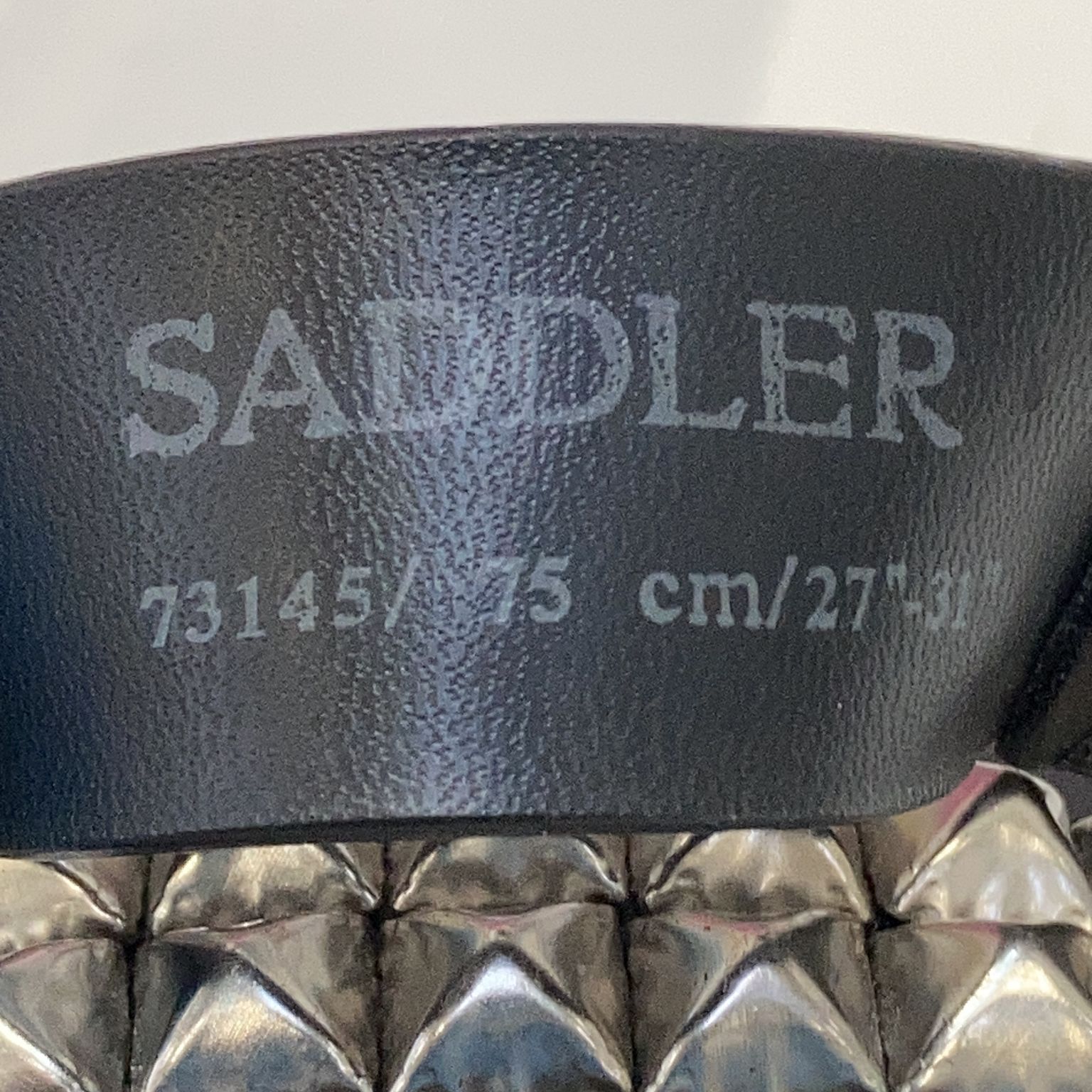 Saddler