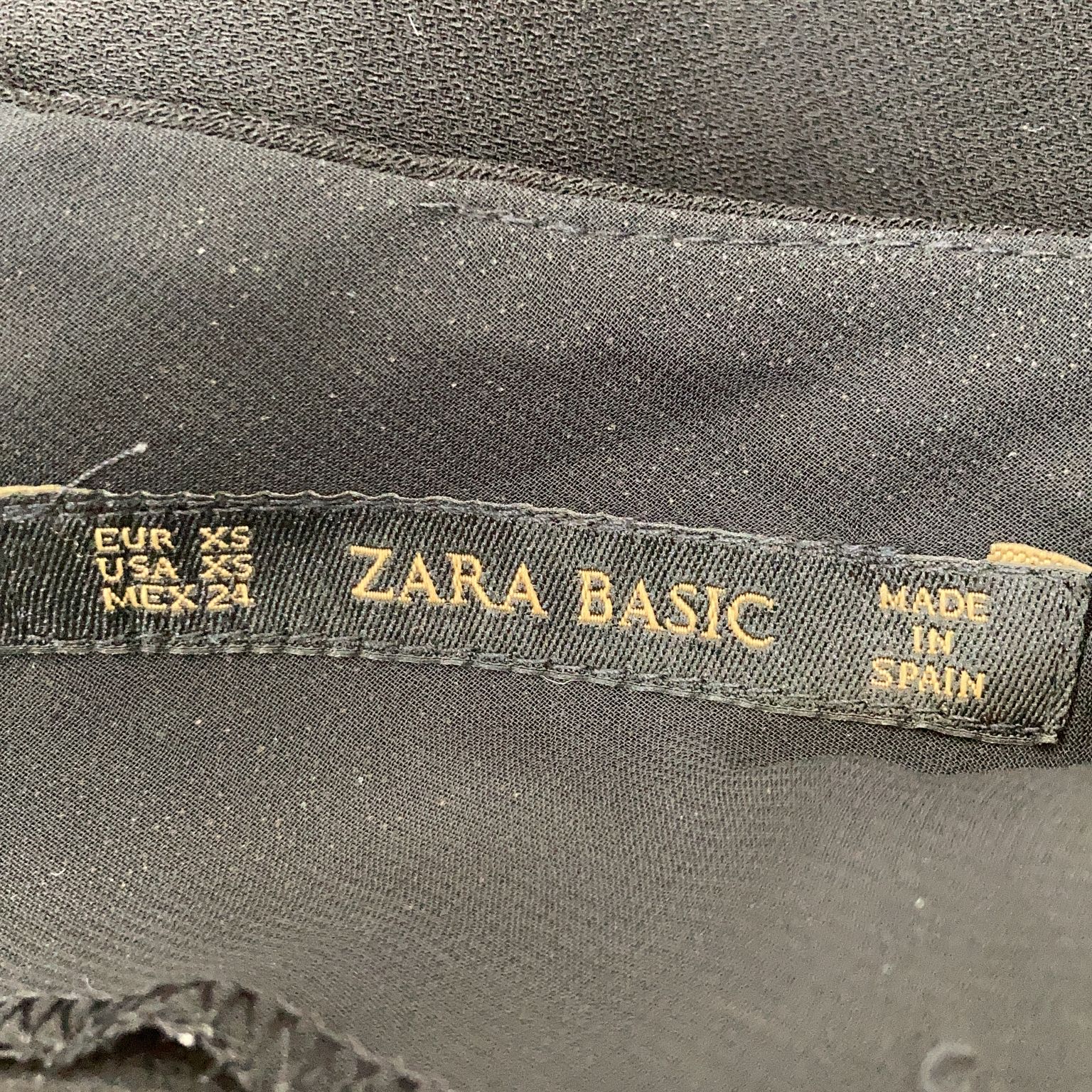 Zara Basic