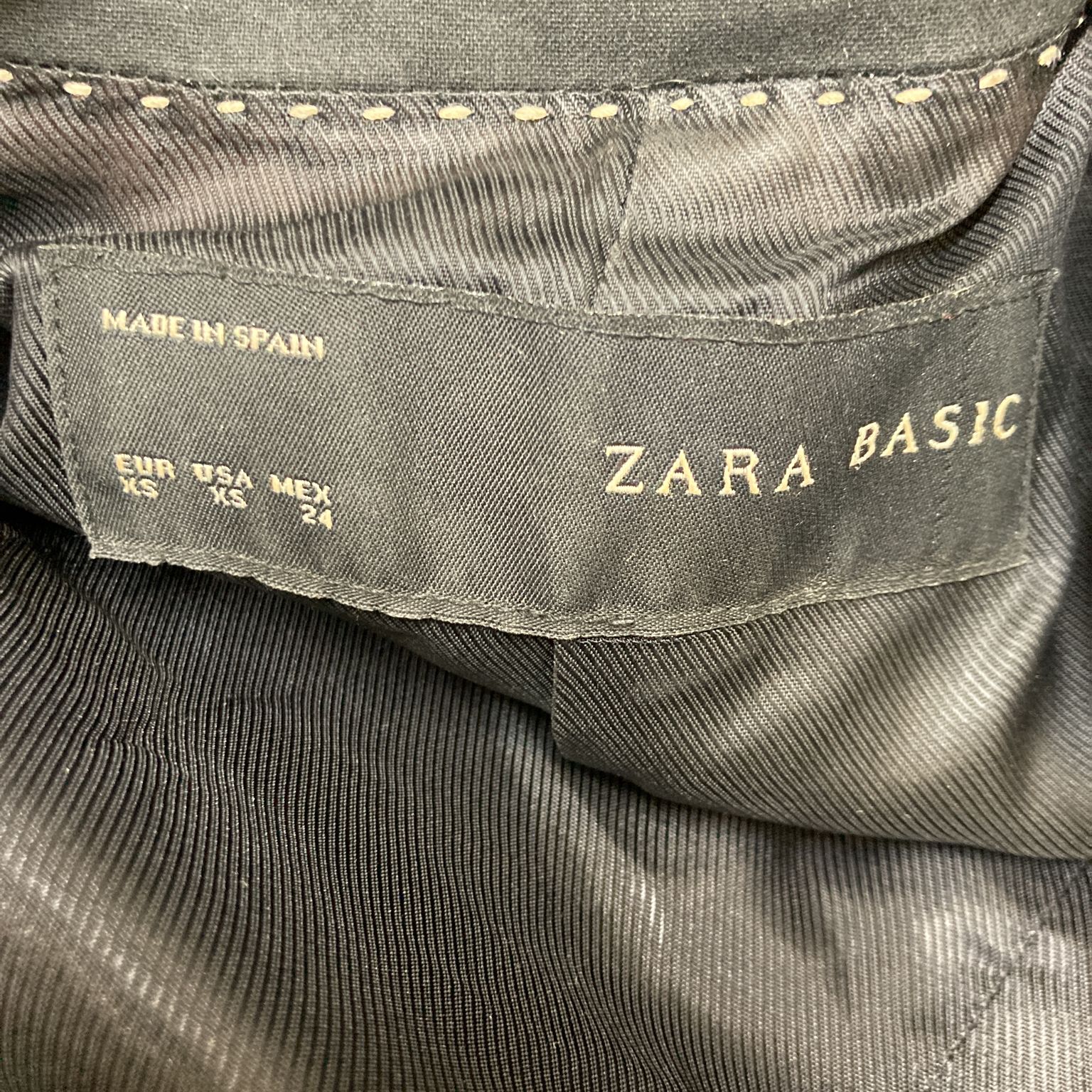 Zara Basic