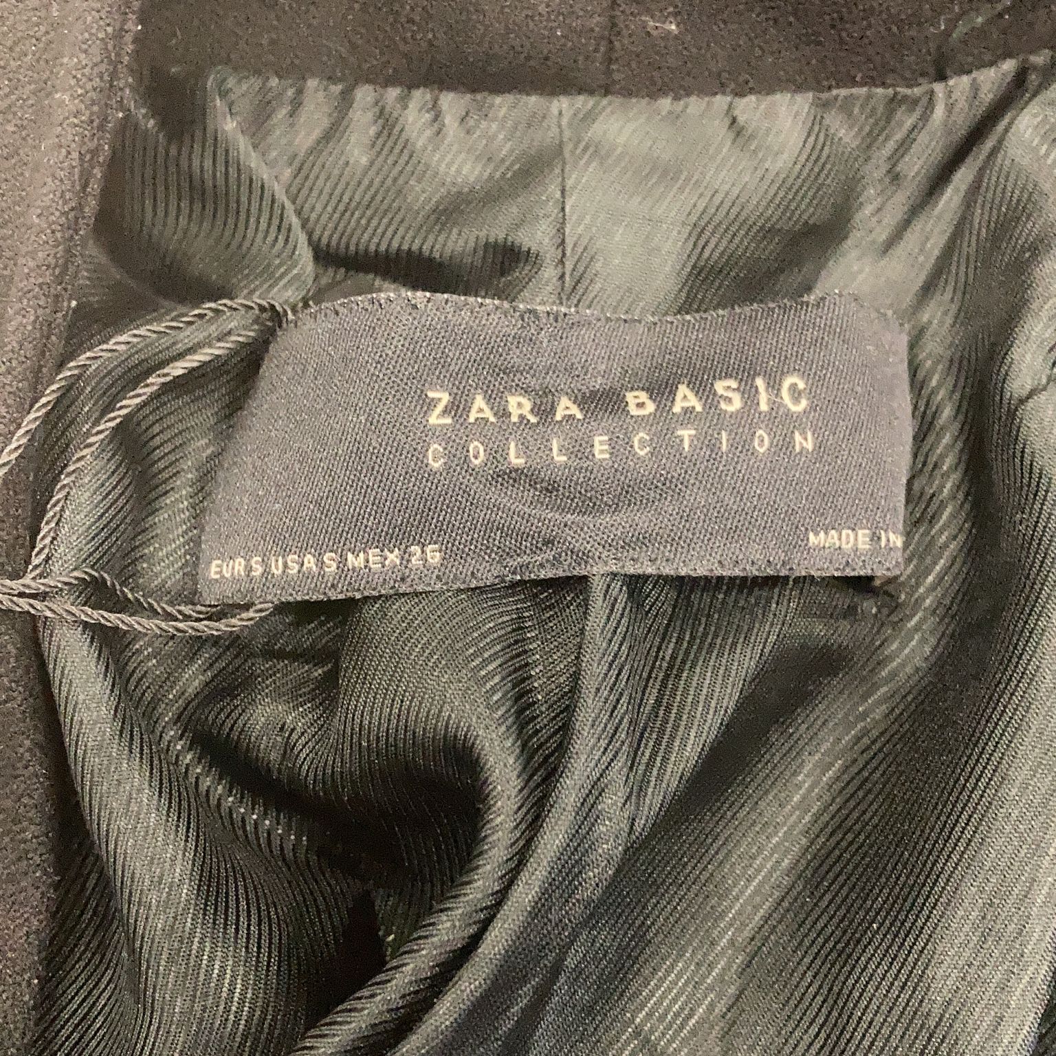 Zara Basic