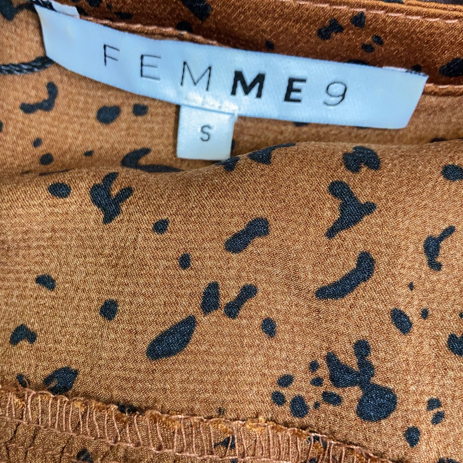 Femme 9