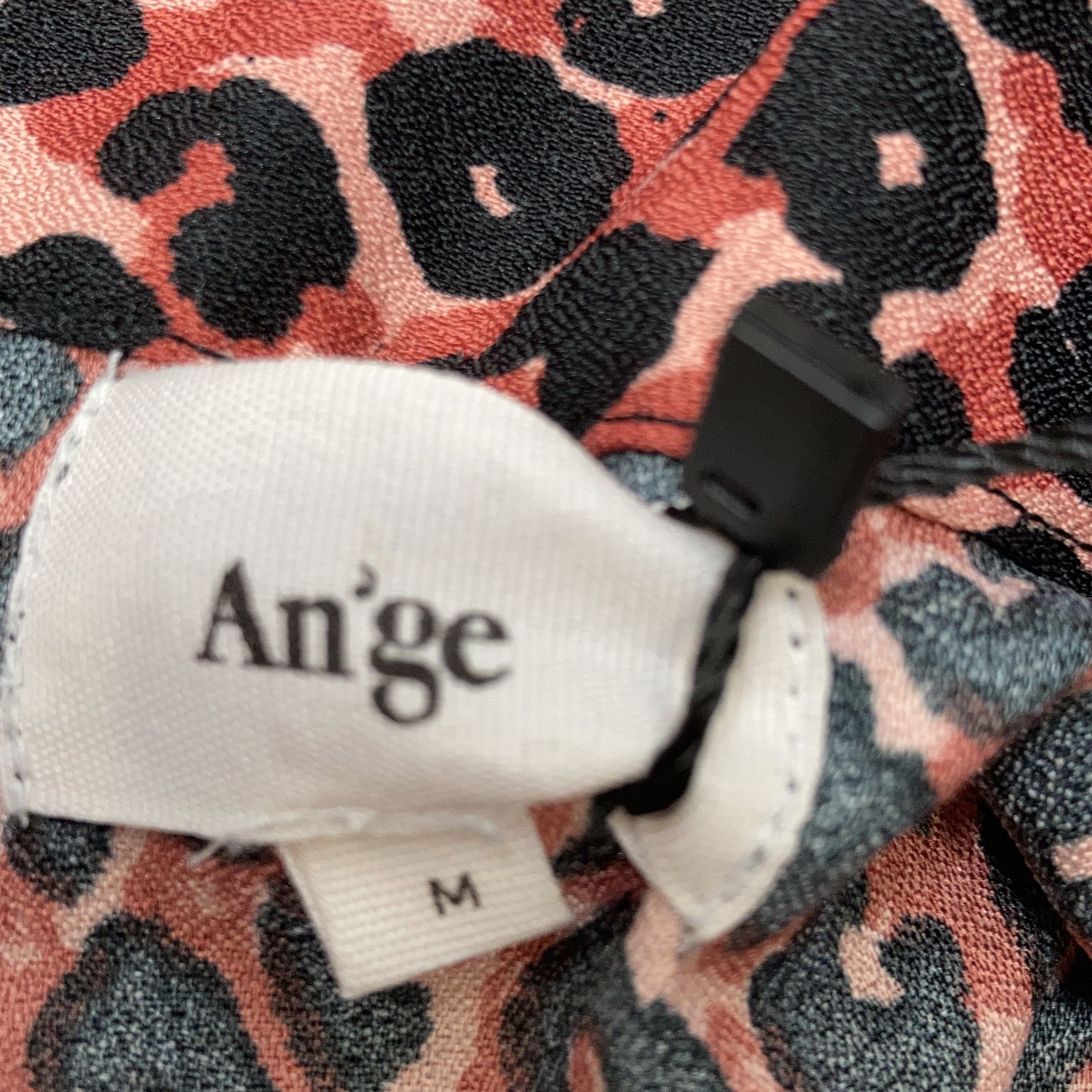 Anǵe