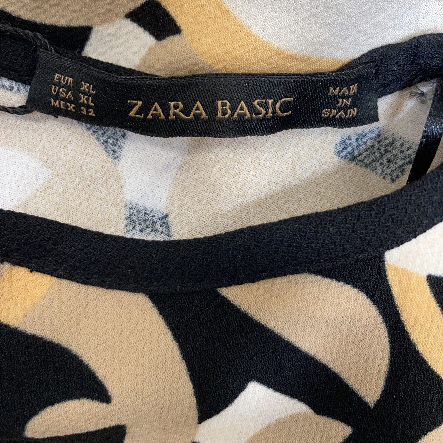 Zara Basic