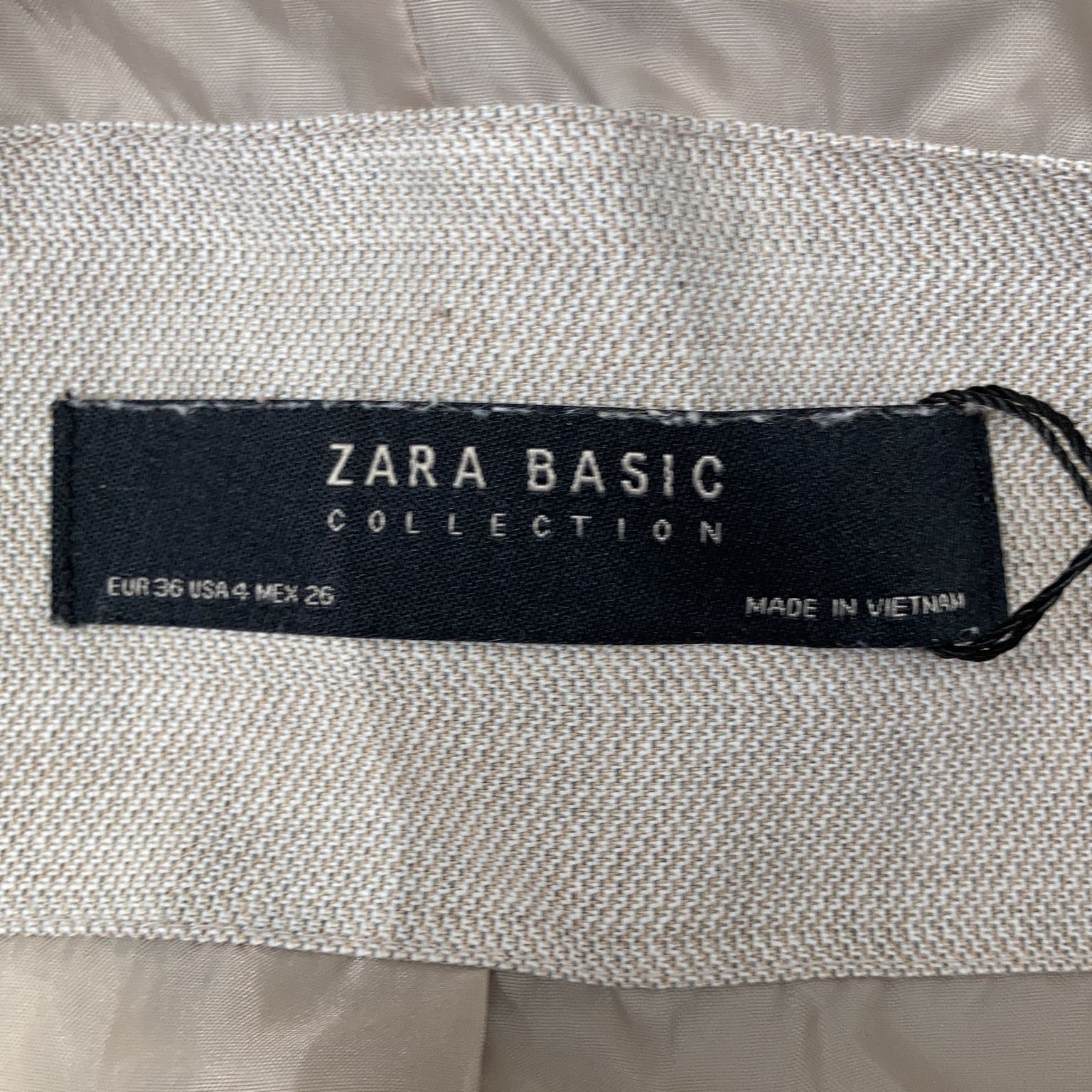 Zara Basic