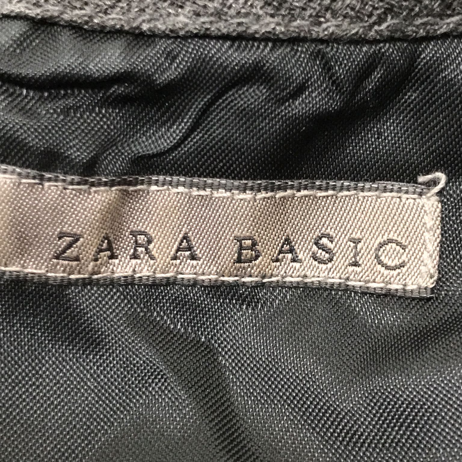 Zara Basic