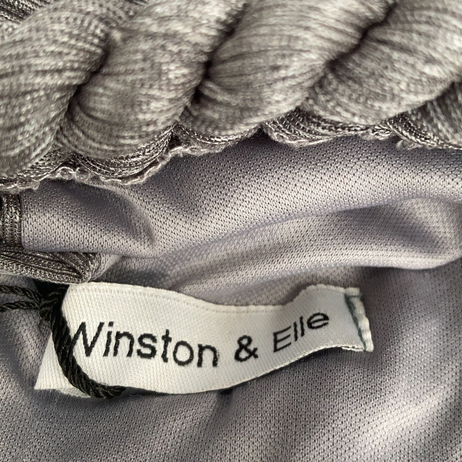 Winston  Elle