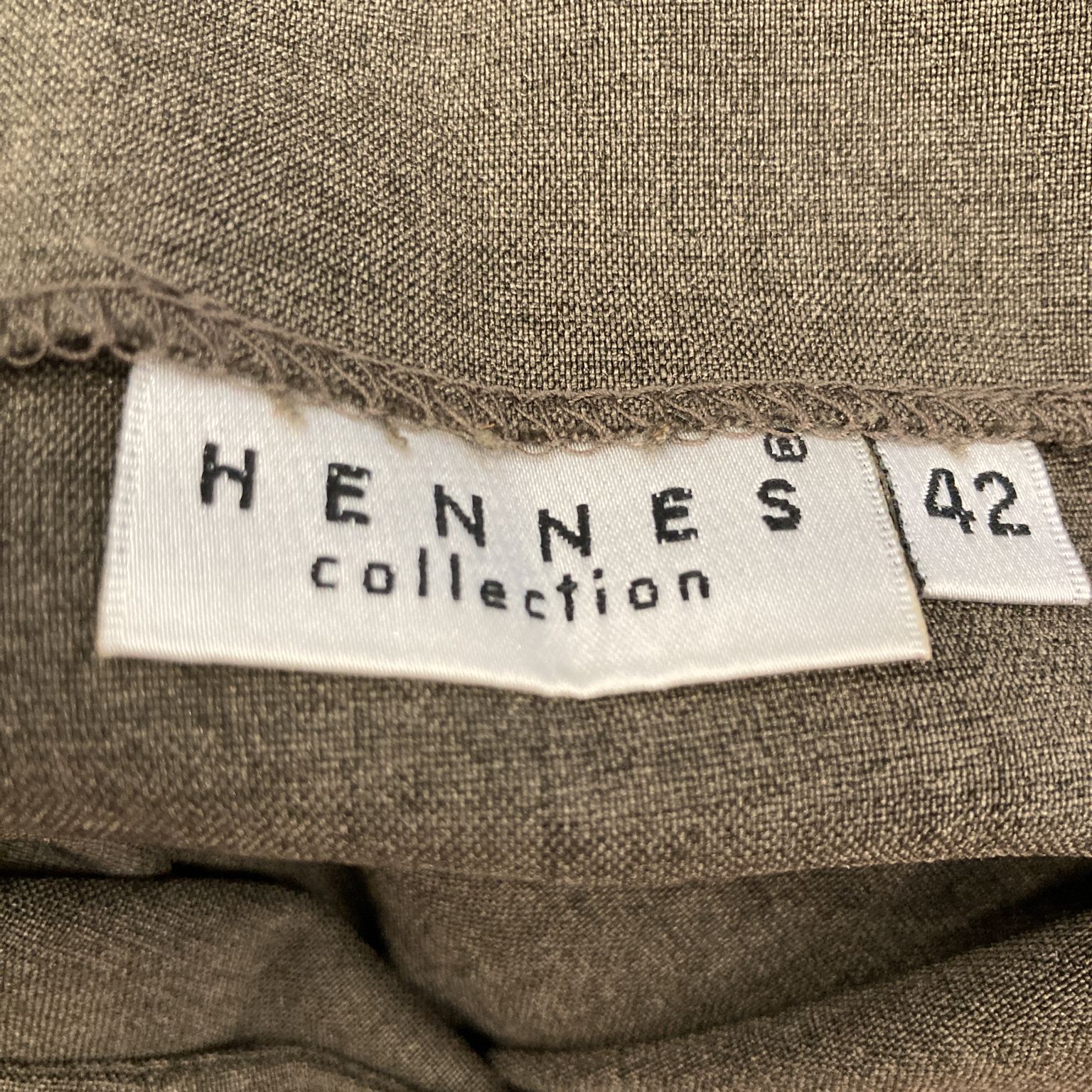 Hennes Collection