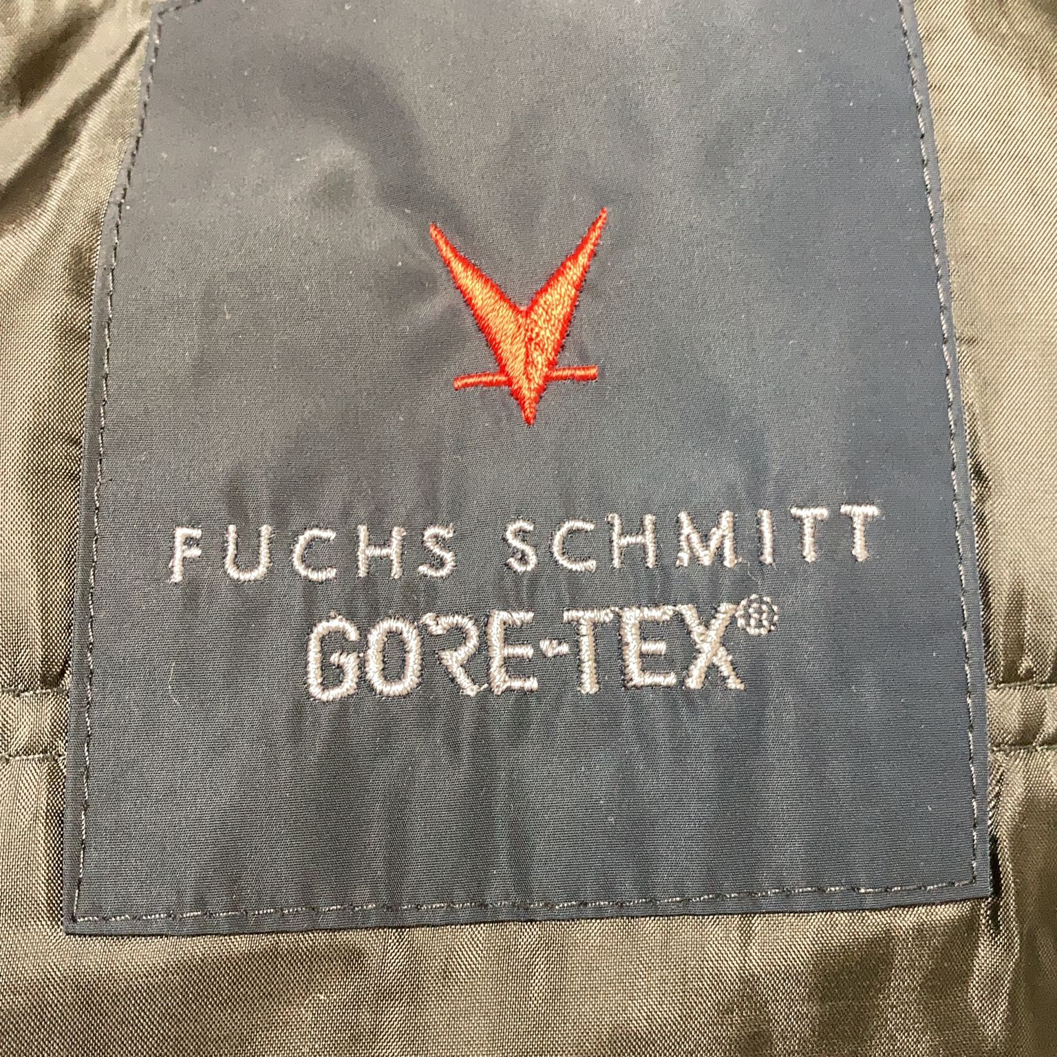 Fuchs Schmitt