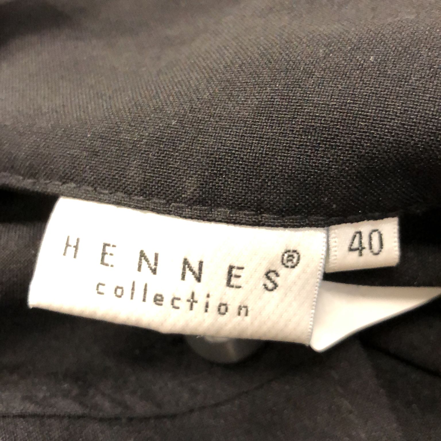 Hennes Collection