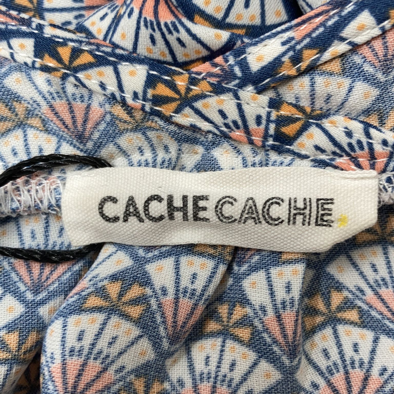 Cache Cache