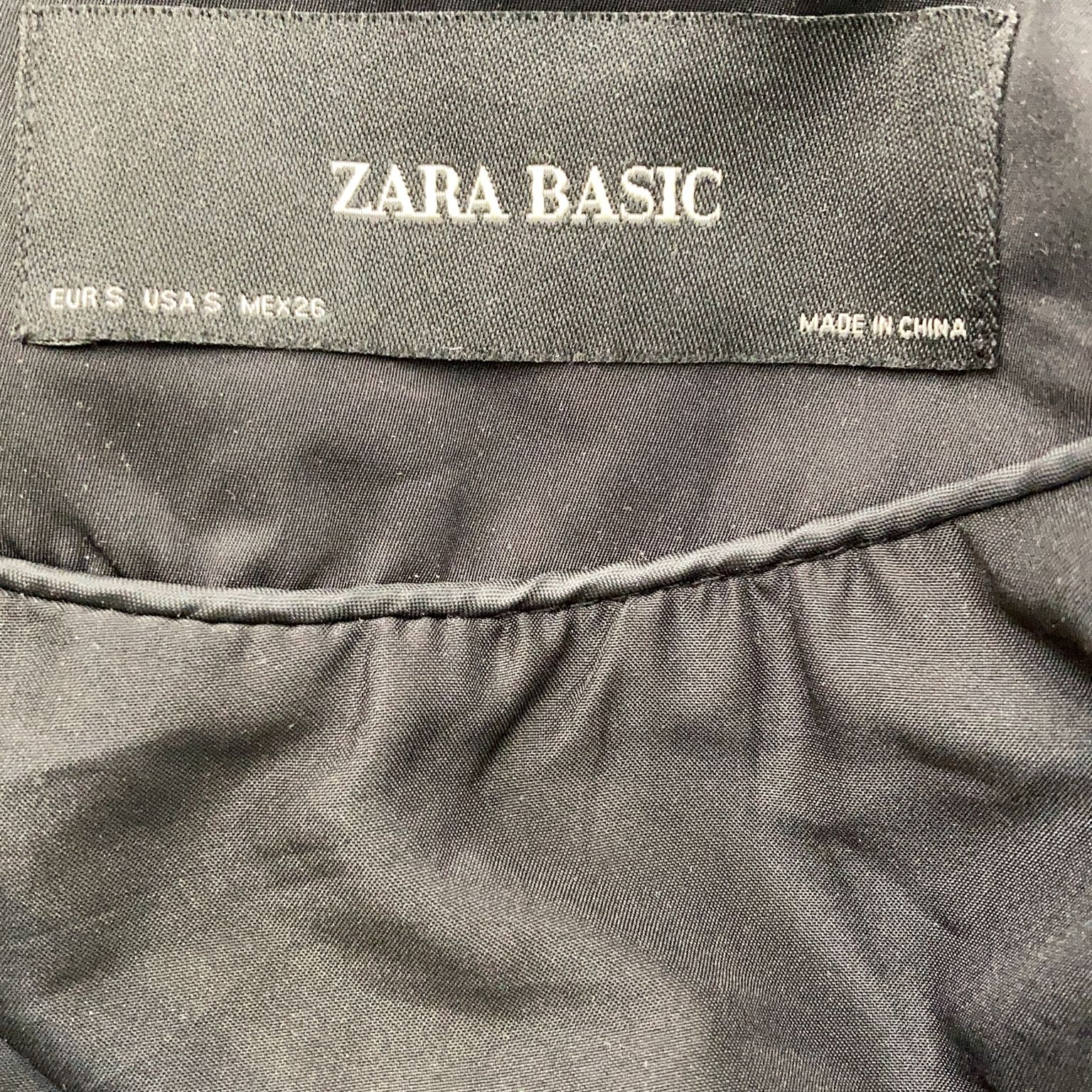 Zara Basic