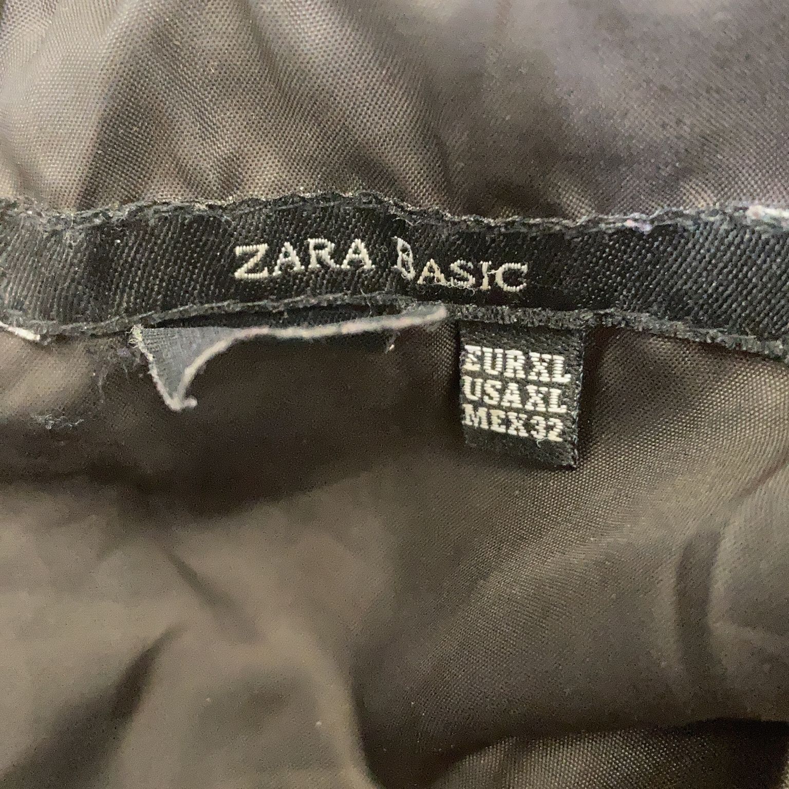 Zara Basic