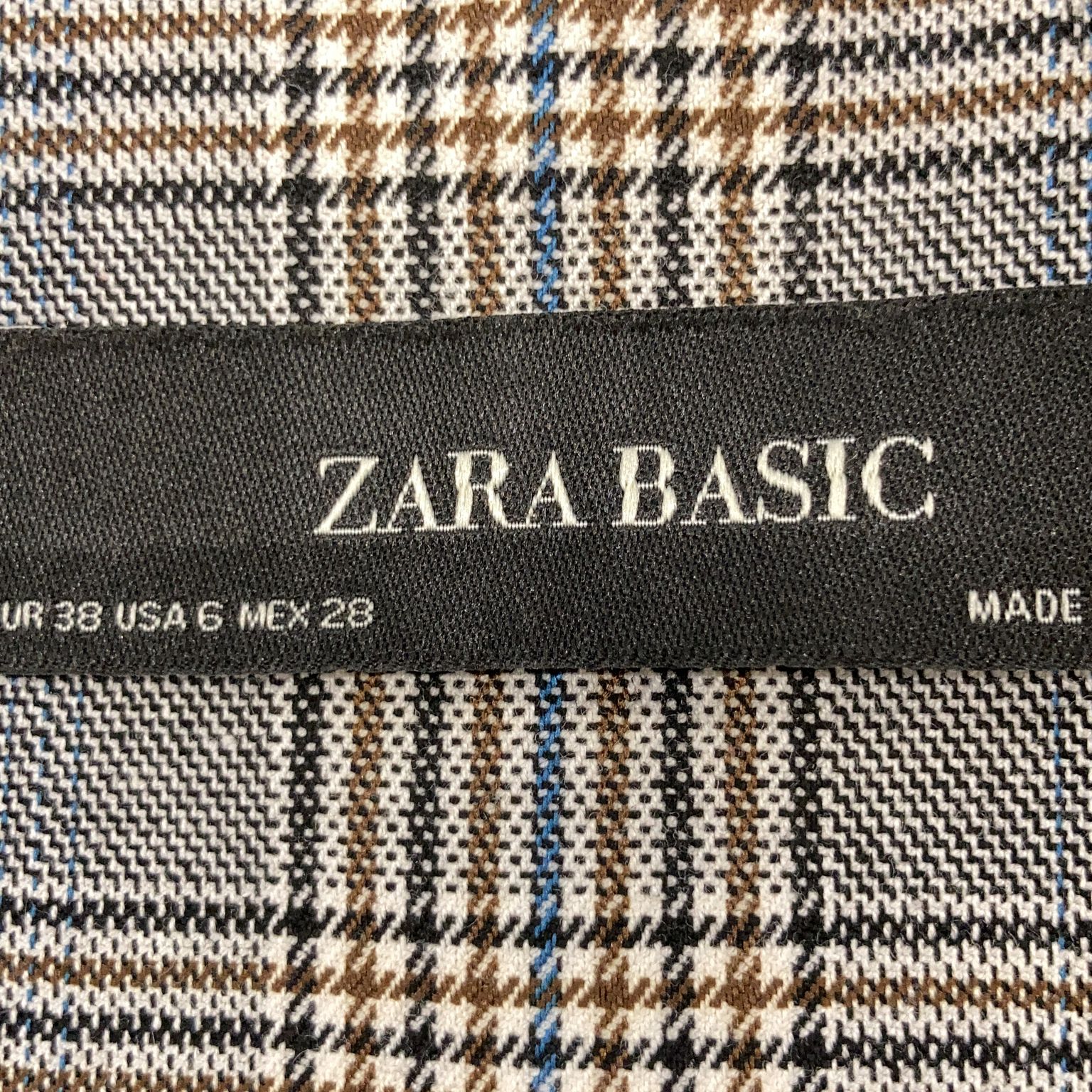 Zara Basic