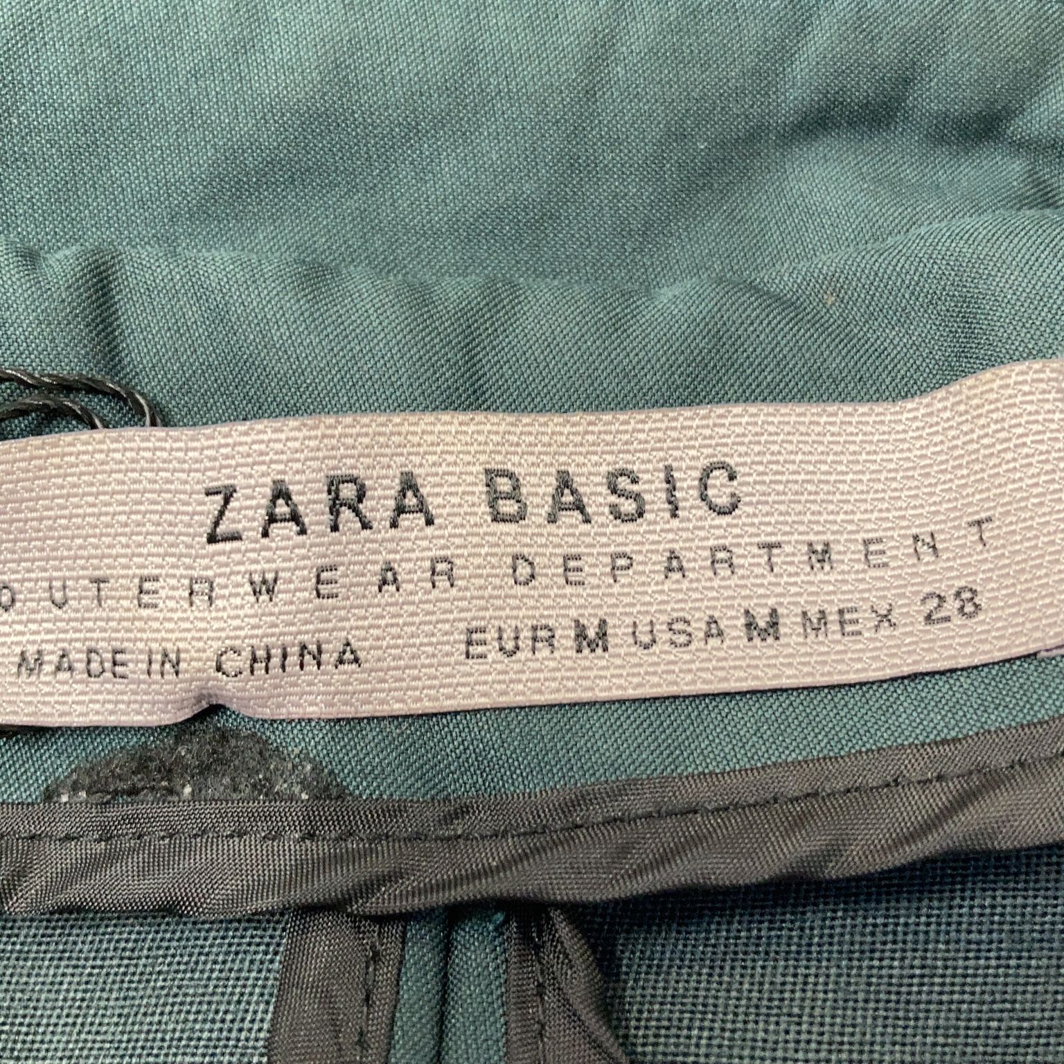 Zara Basic