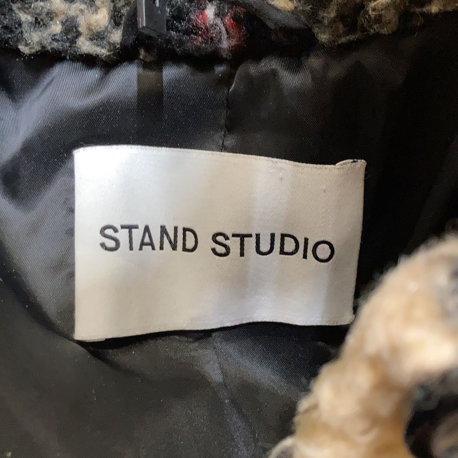 Stand Studio