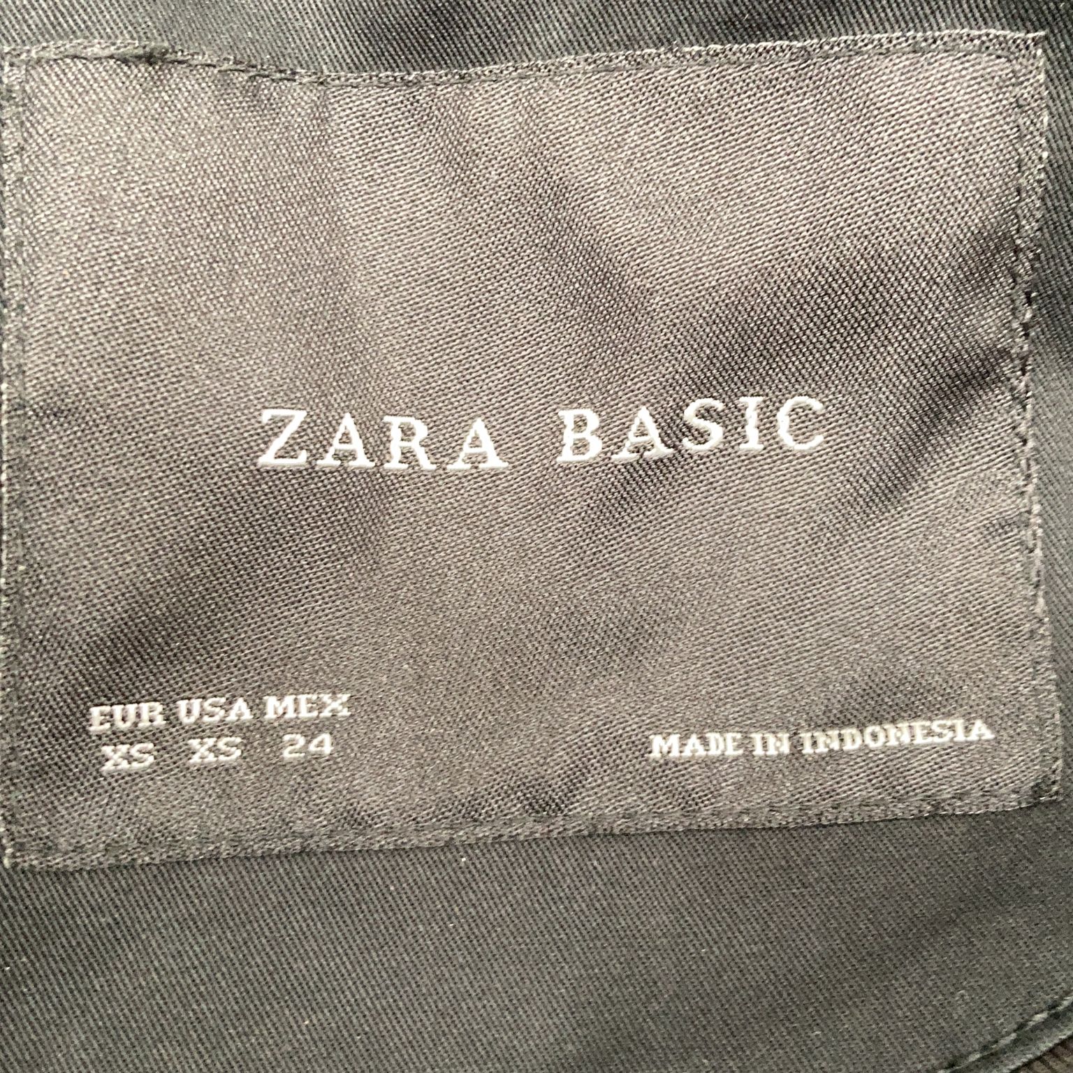 Zara Basic