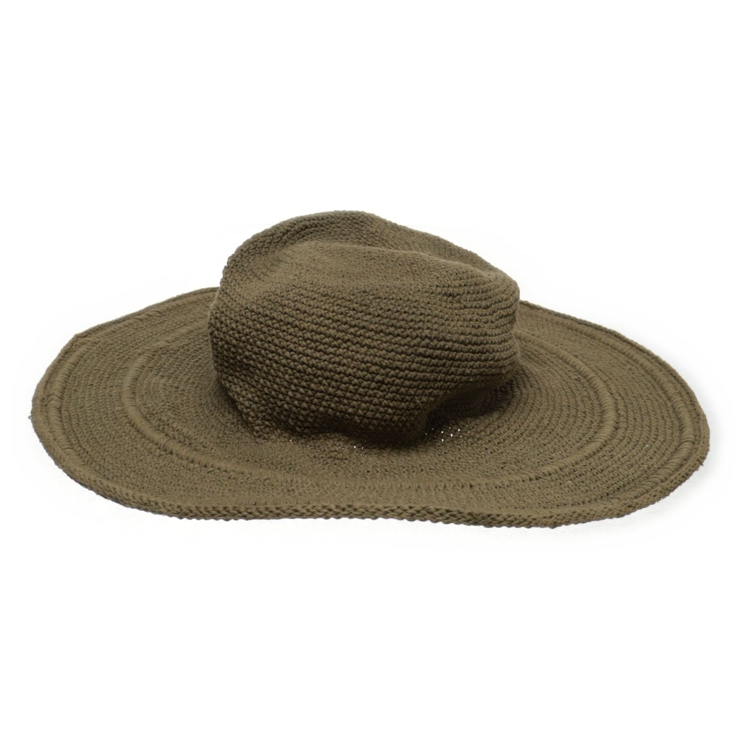 Bredskygget hat