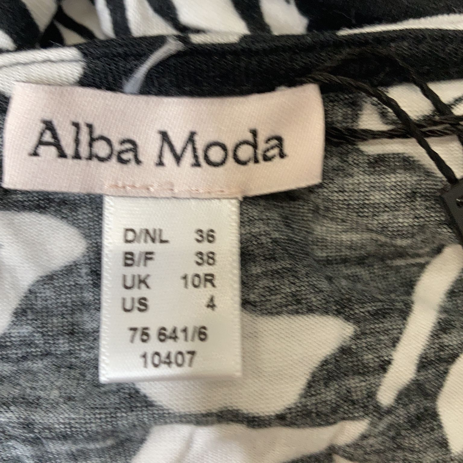 Alba Moda