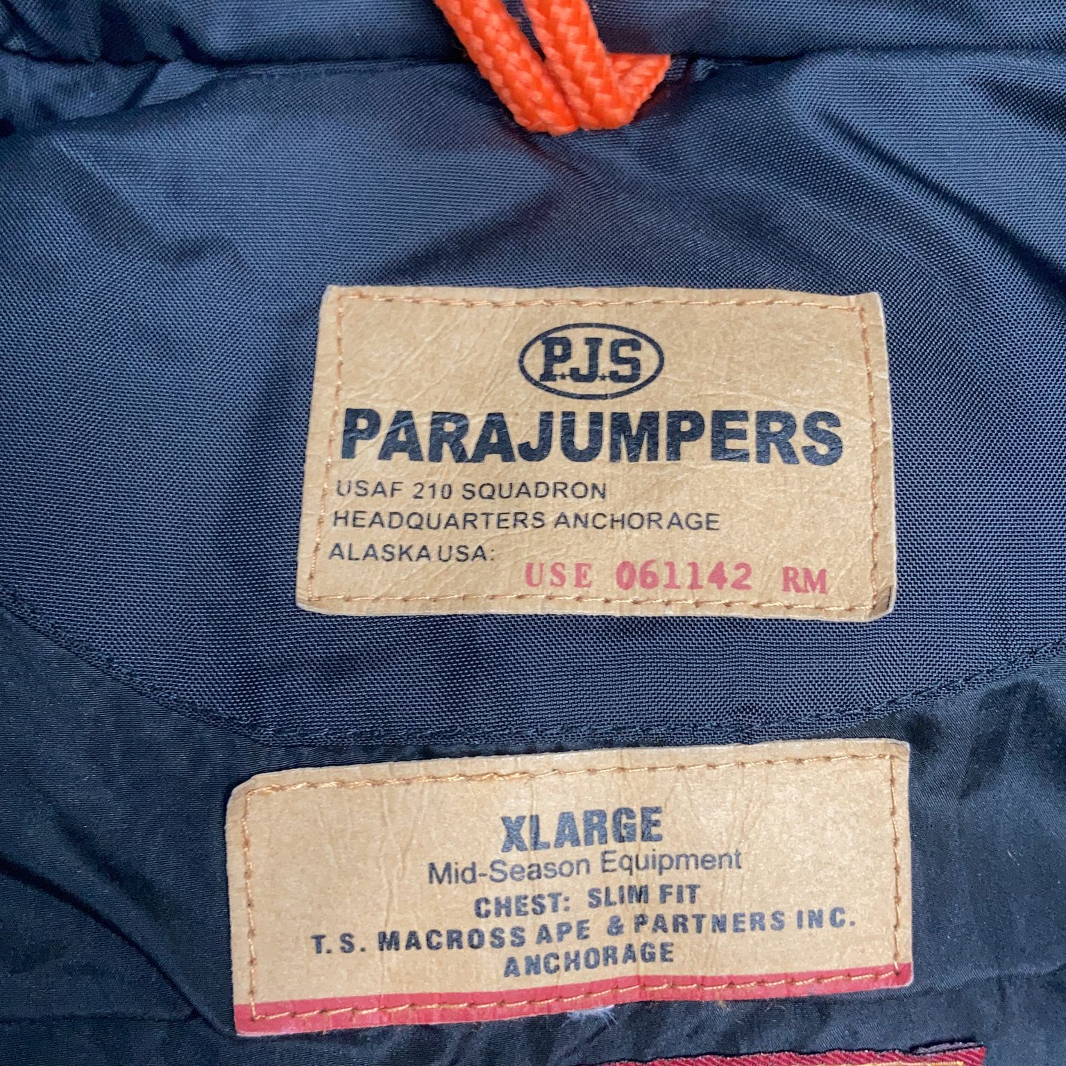 Parajumpers