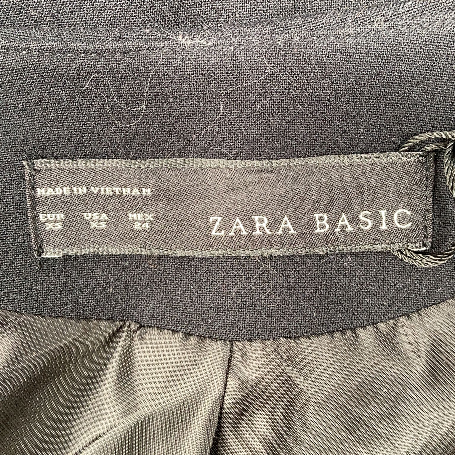 Zara Basic