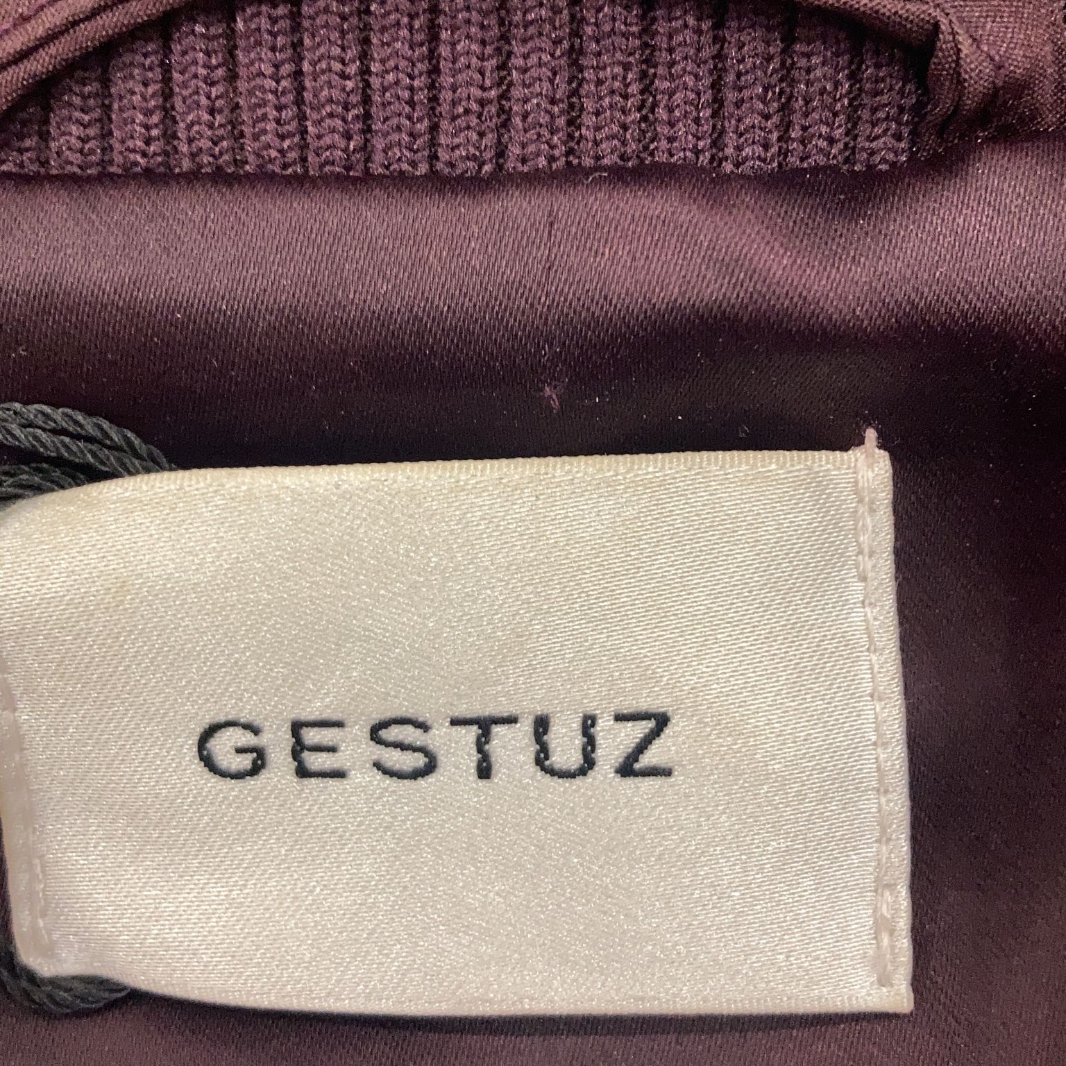 Gestuz