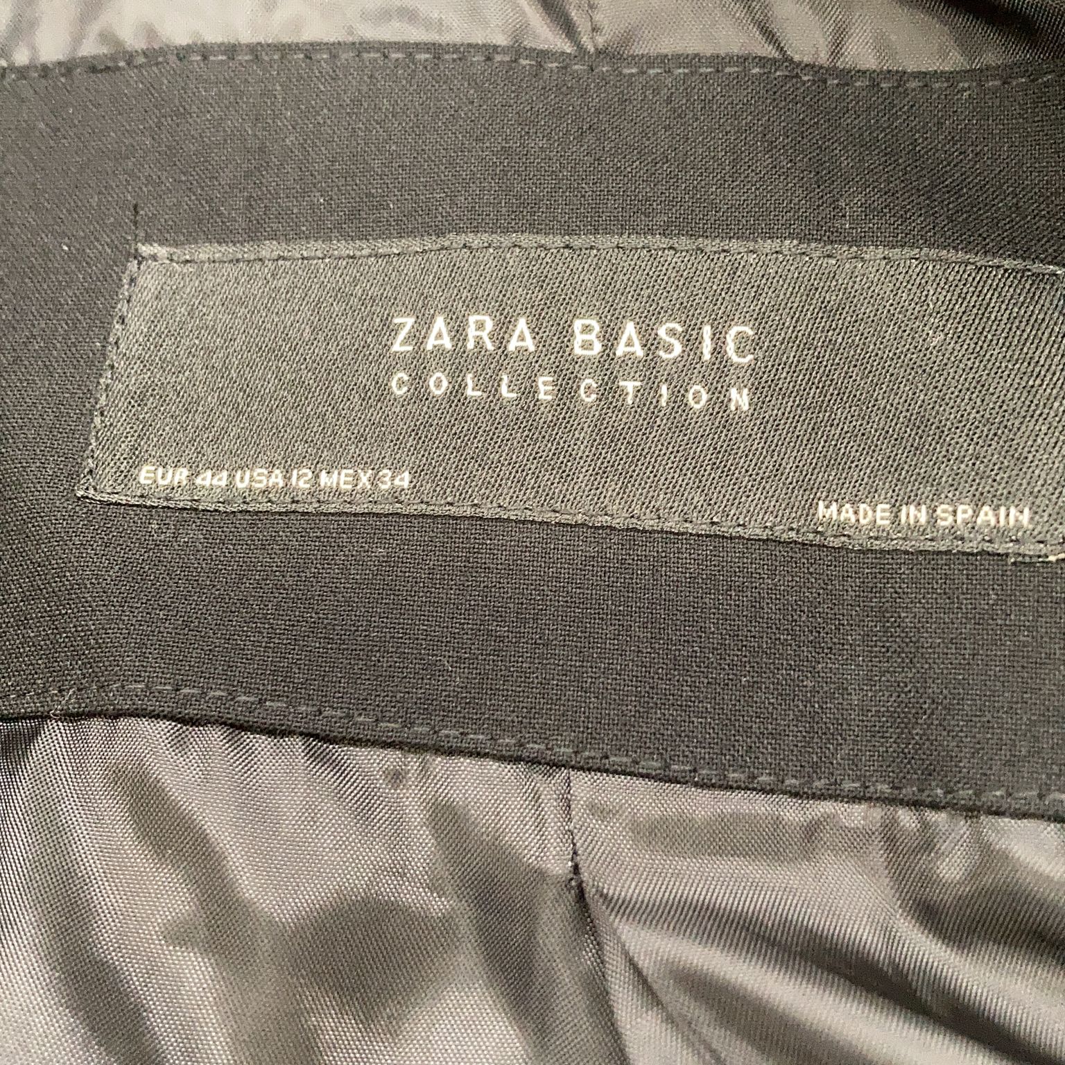 Zara Basic