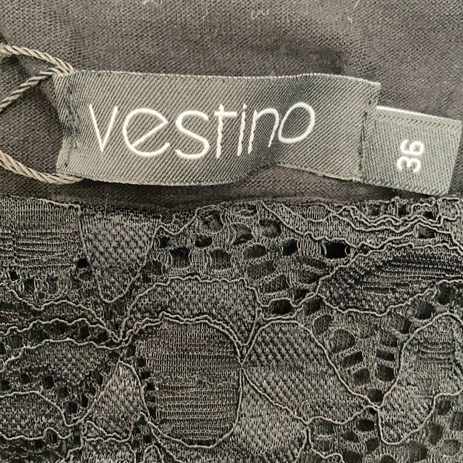 Vestino