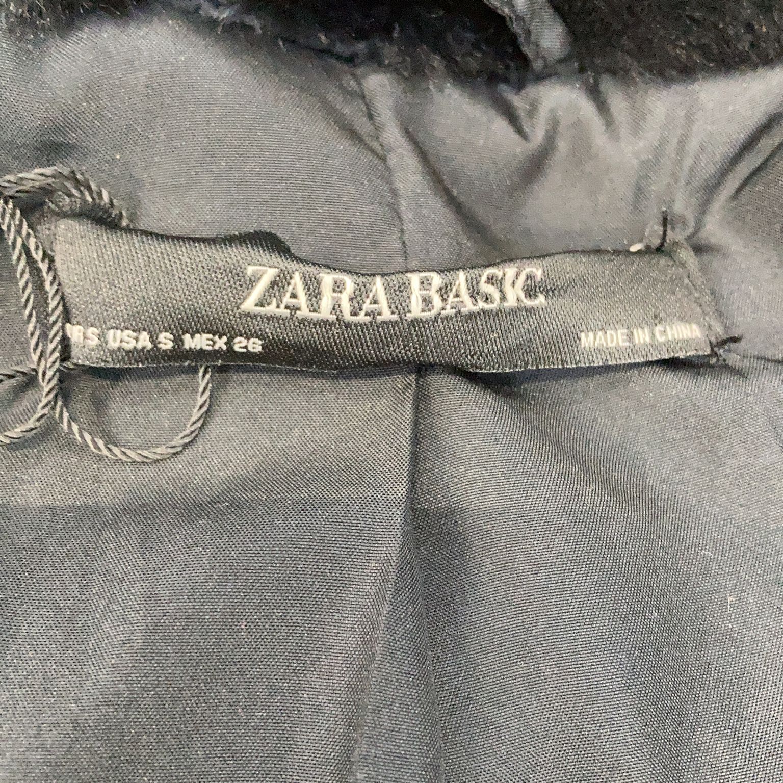 Zara Basic