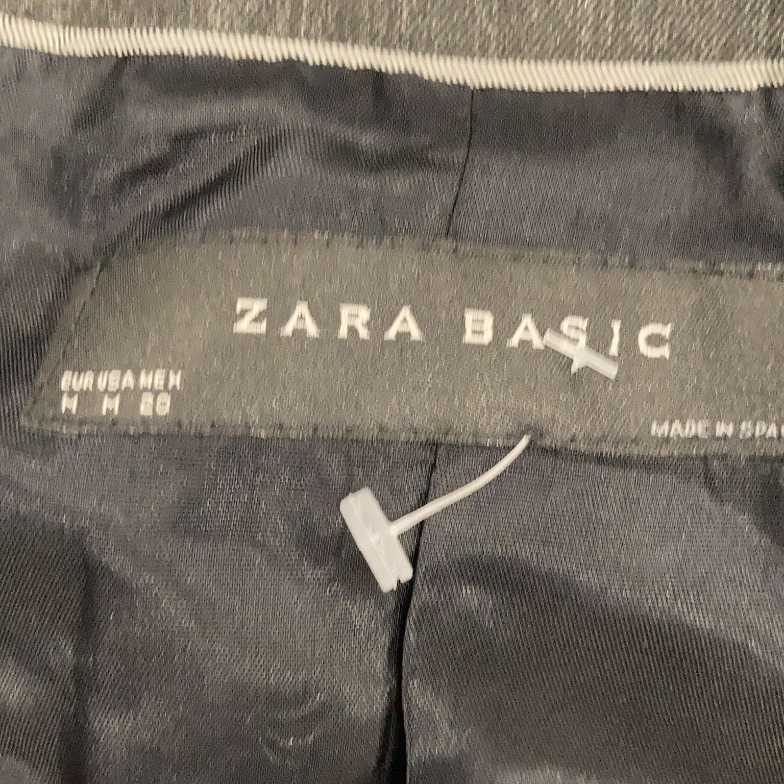 Zara Basic