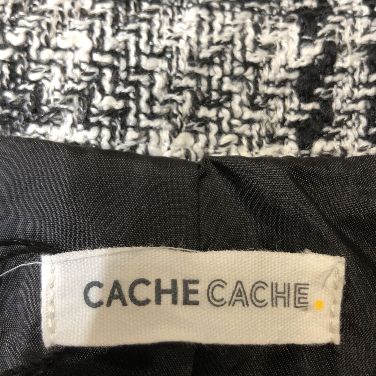 Cache Cache