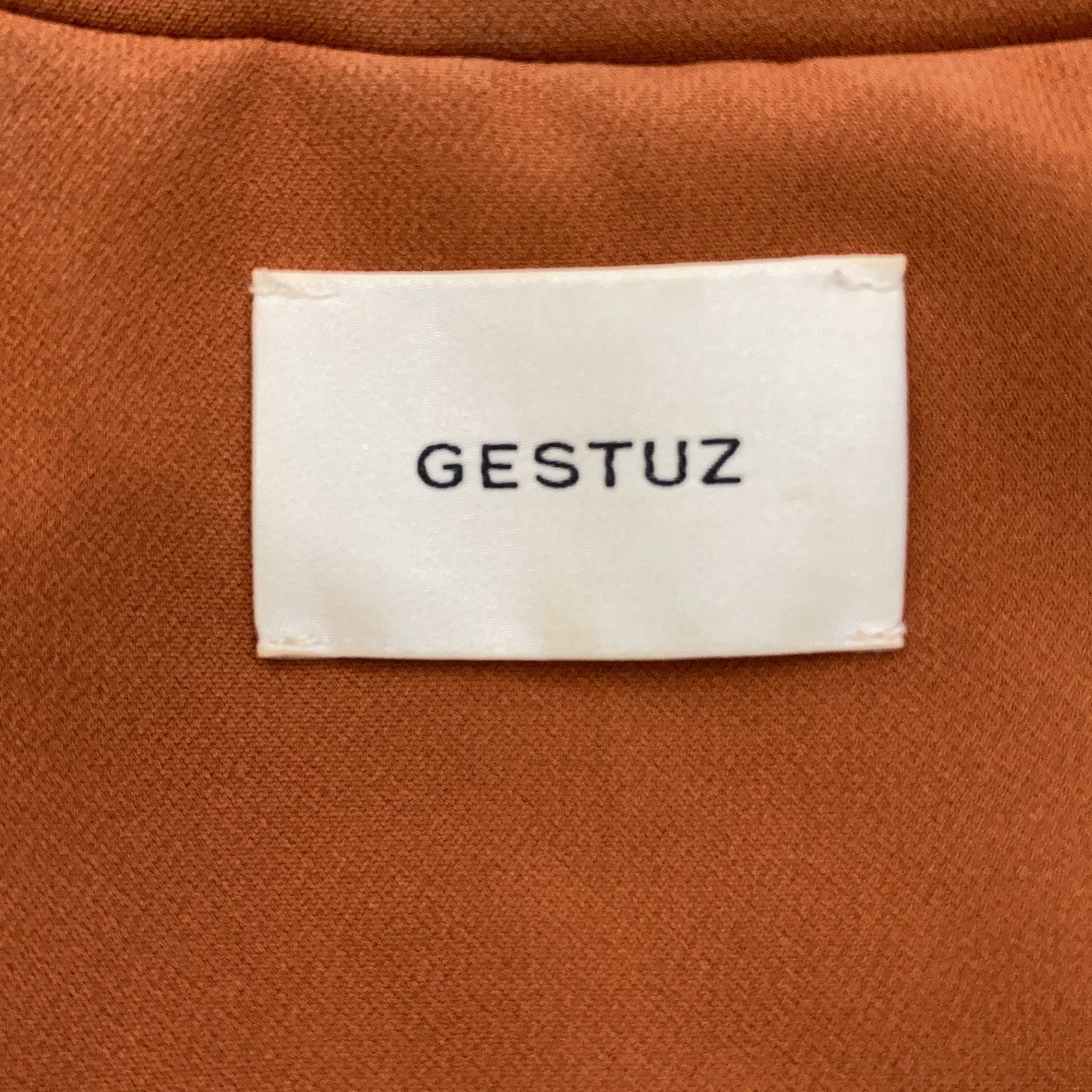 Gestuz