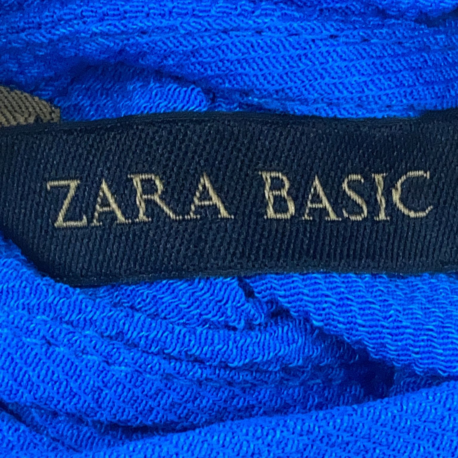 Zara Basic