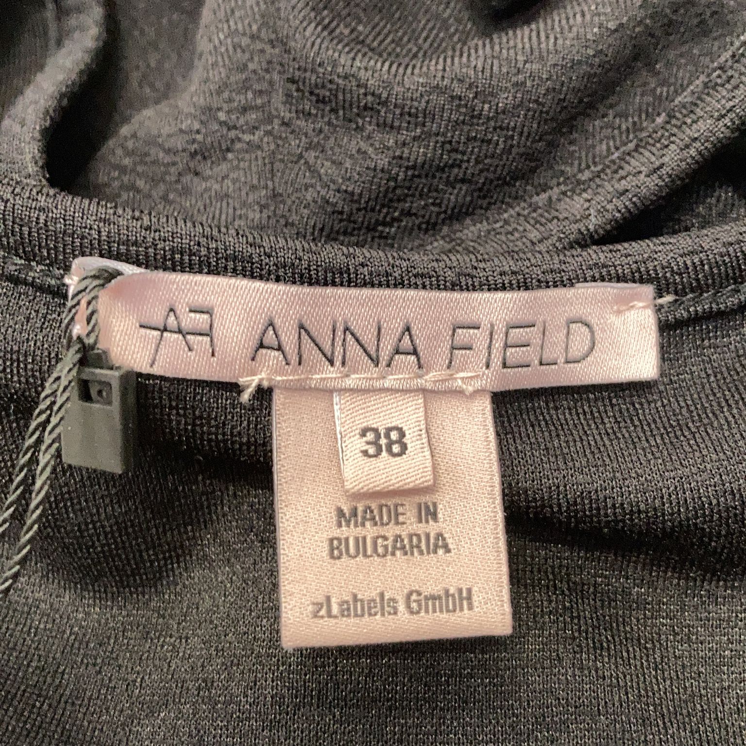 Anna Field