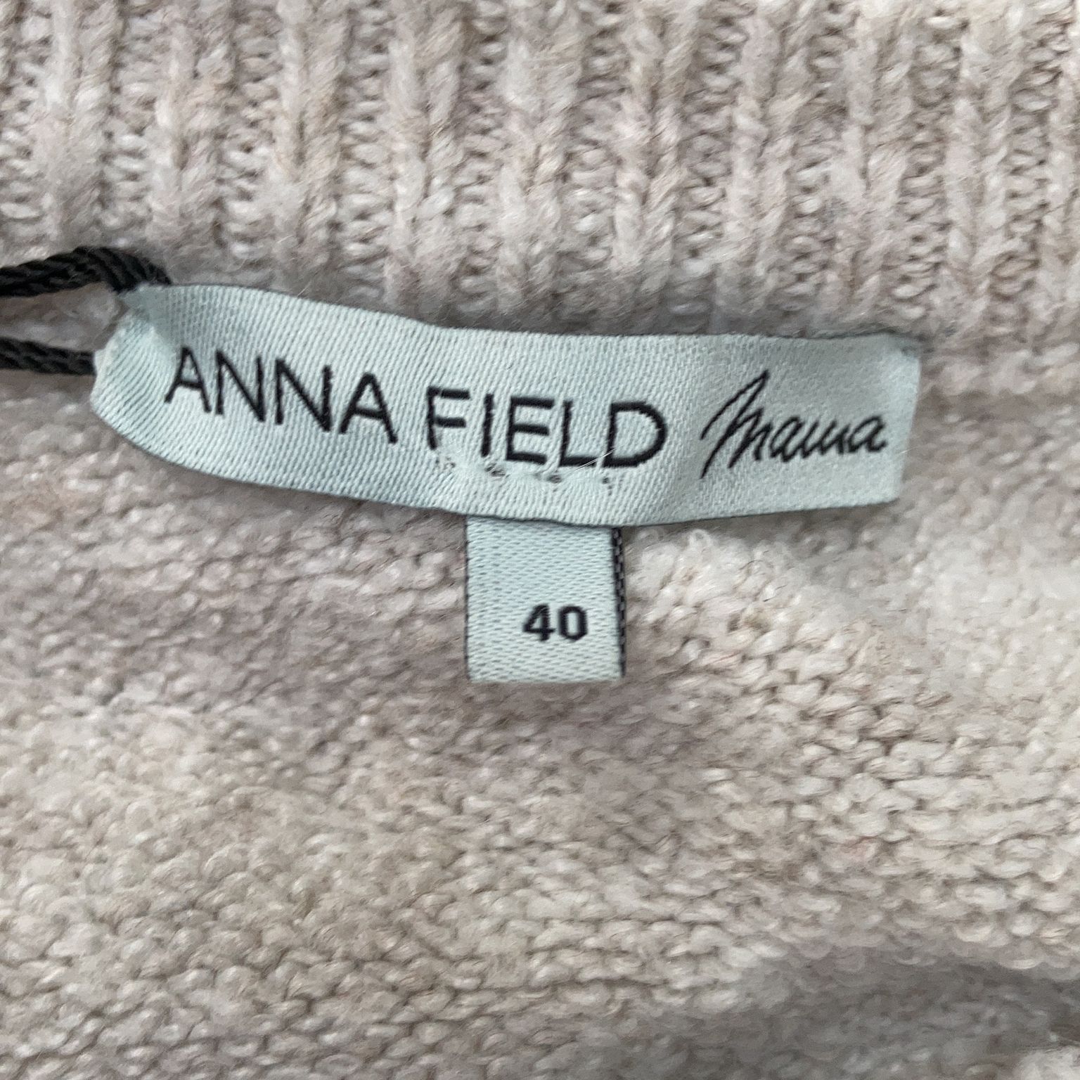 Anna Field