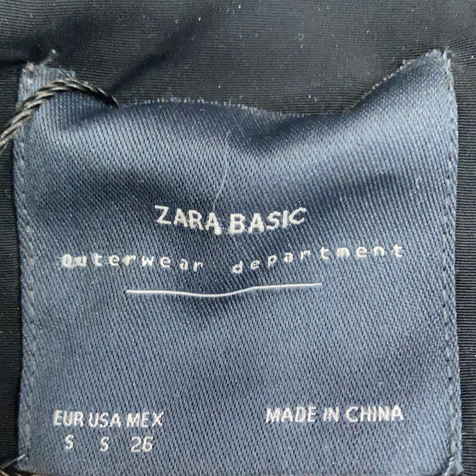 Zara Basic