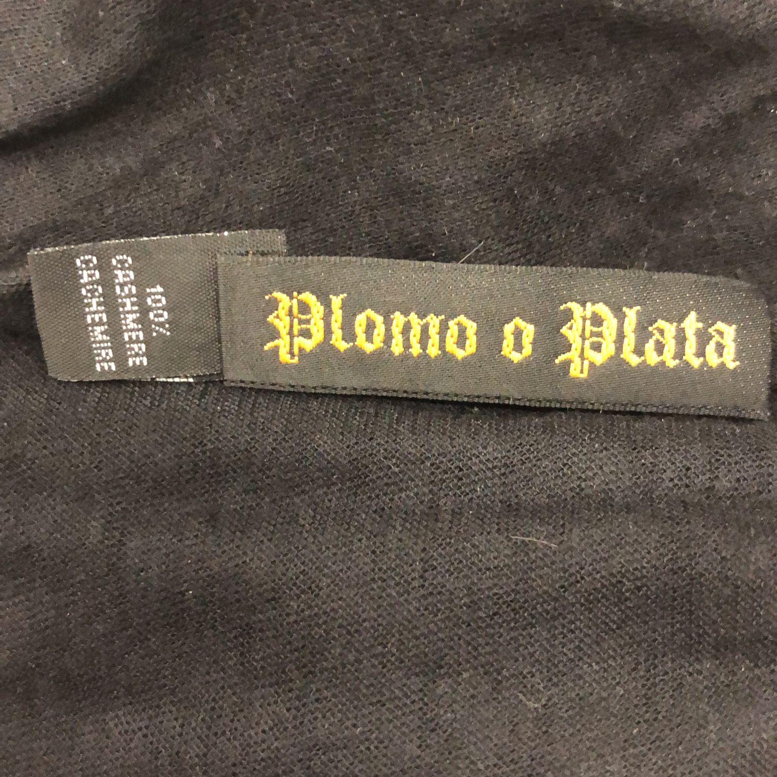 Plomo o Plata