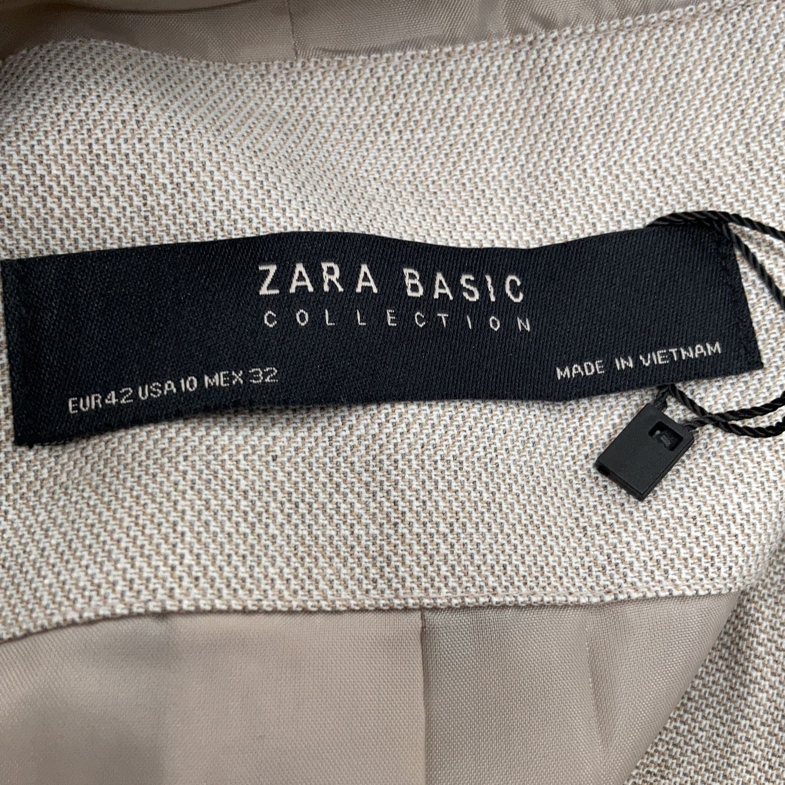 Zara Basic