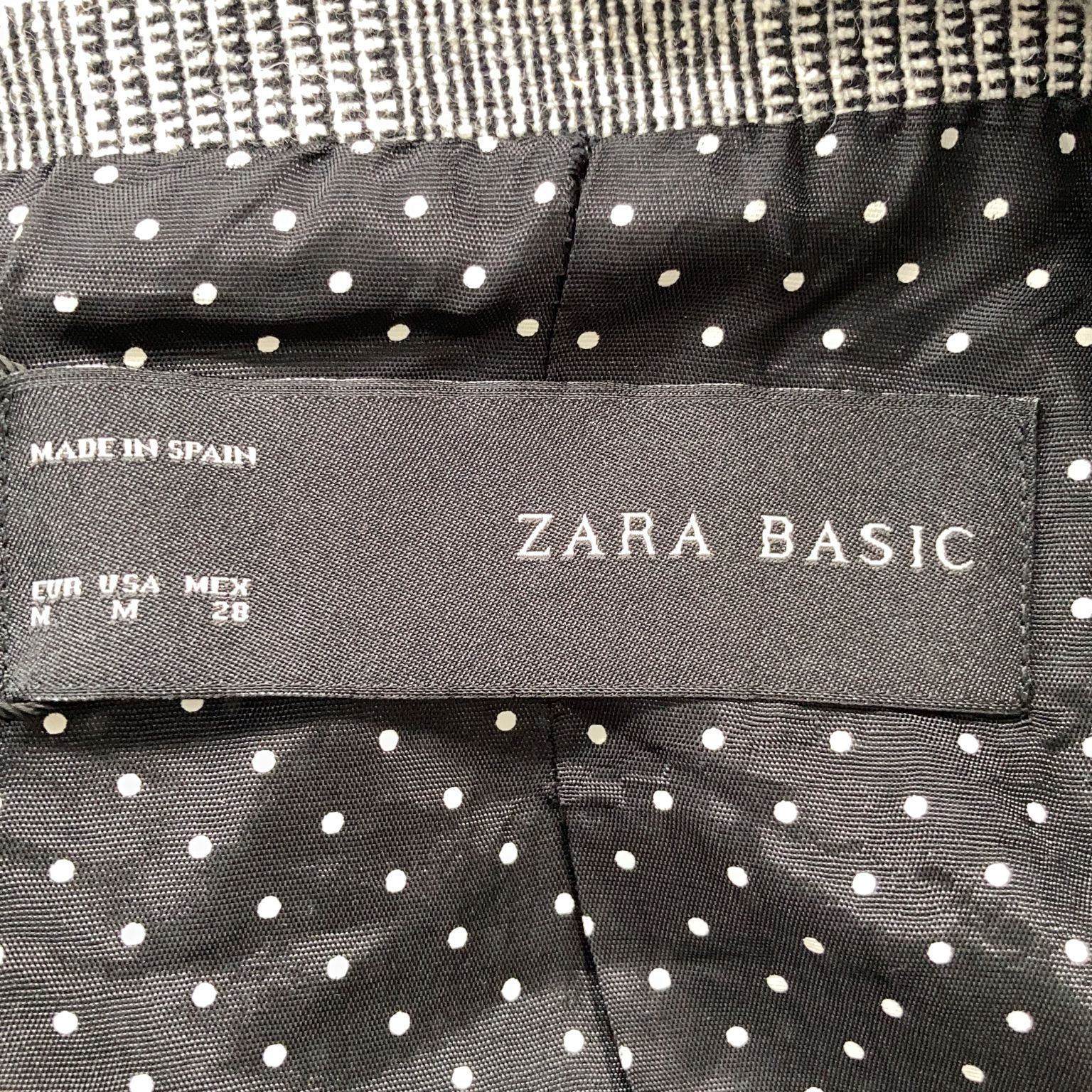 Zara Basic