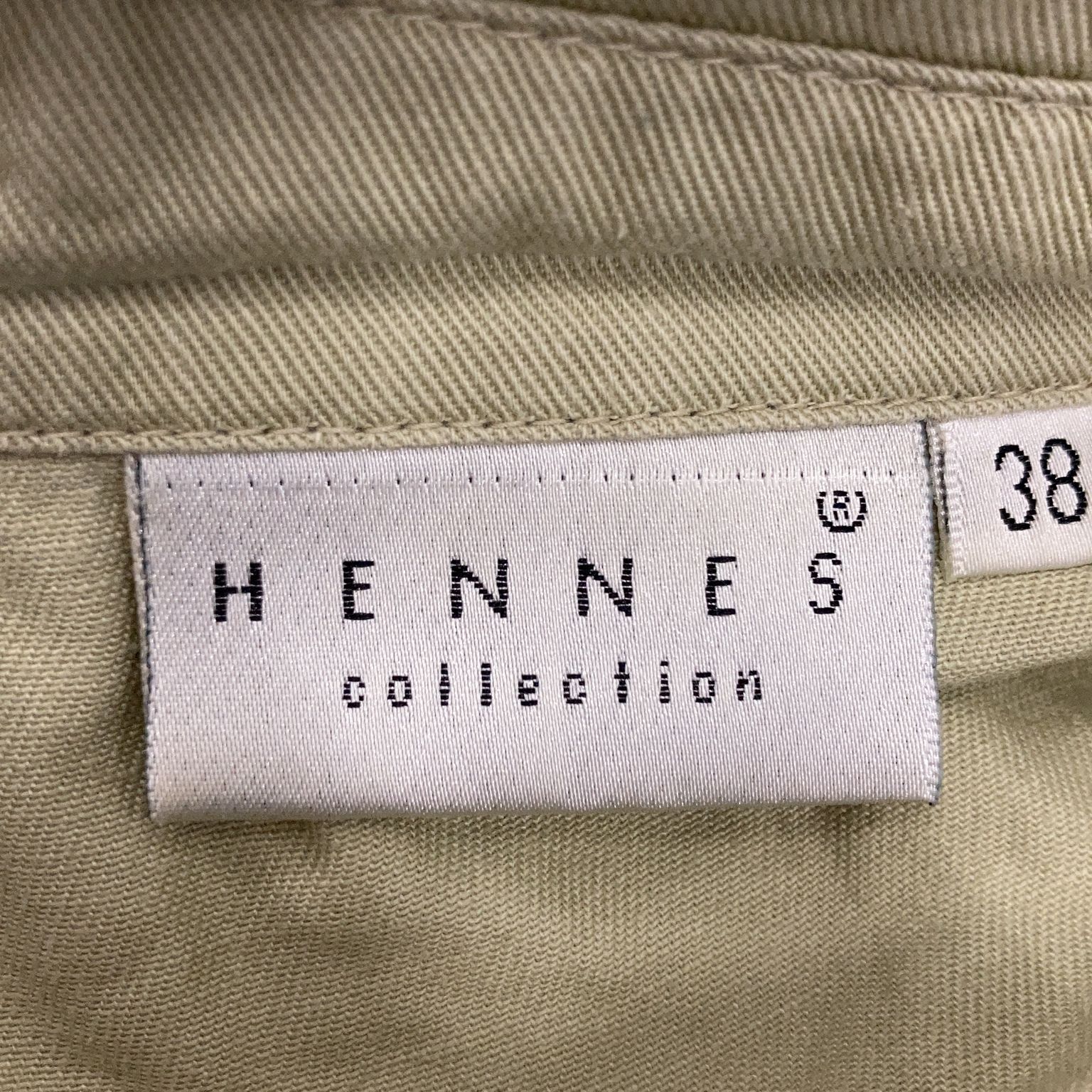 Hennes Collection