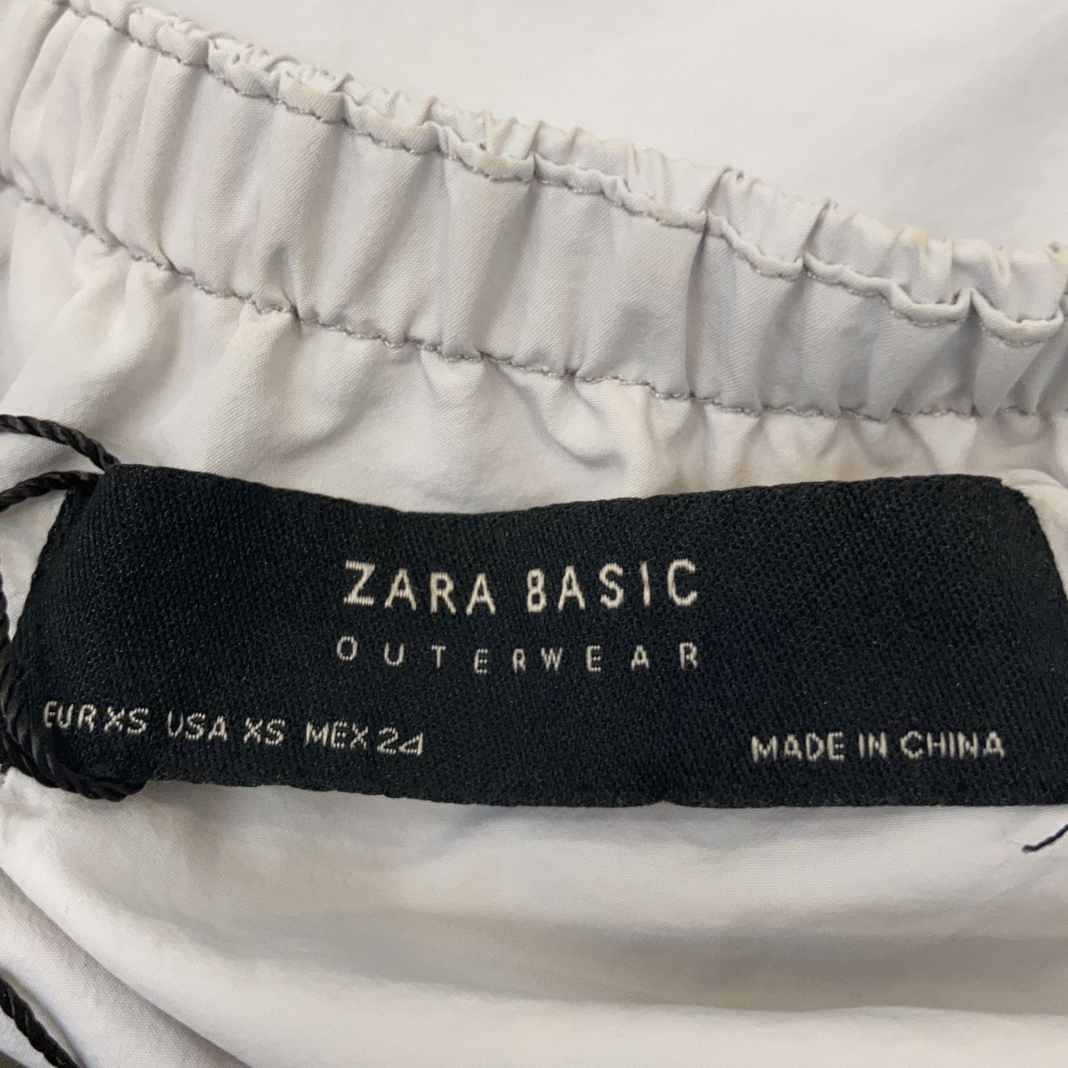 Zara Basic