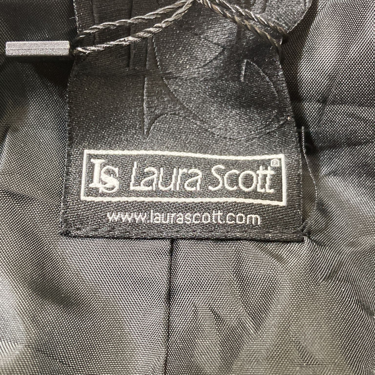 Laura Scott